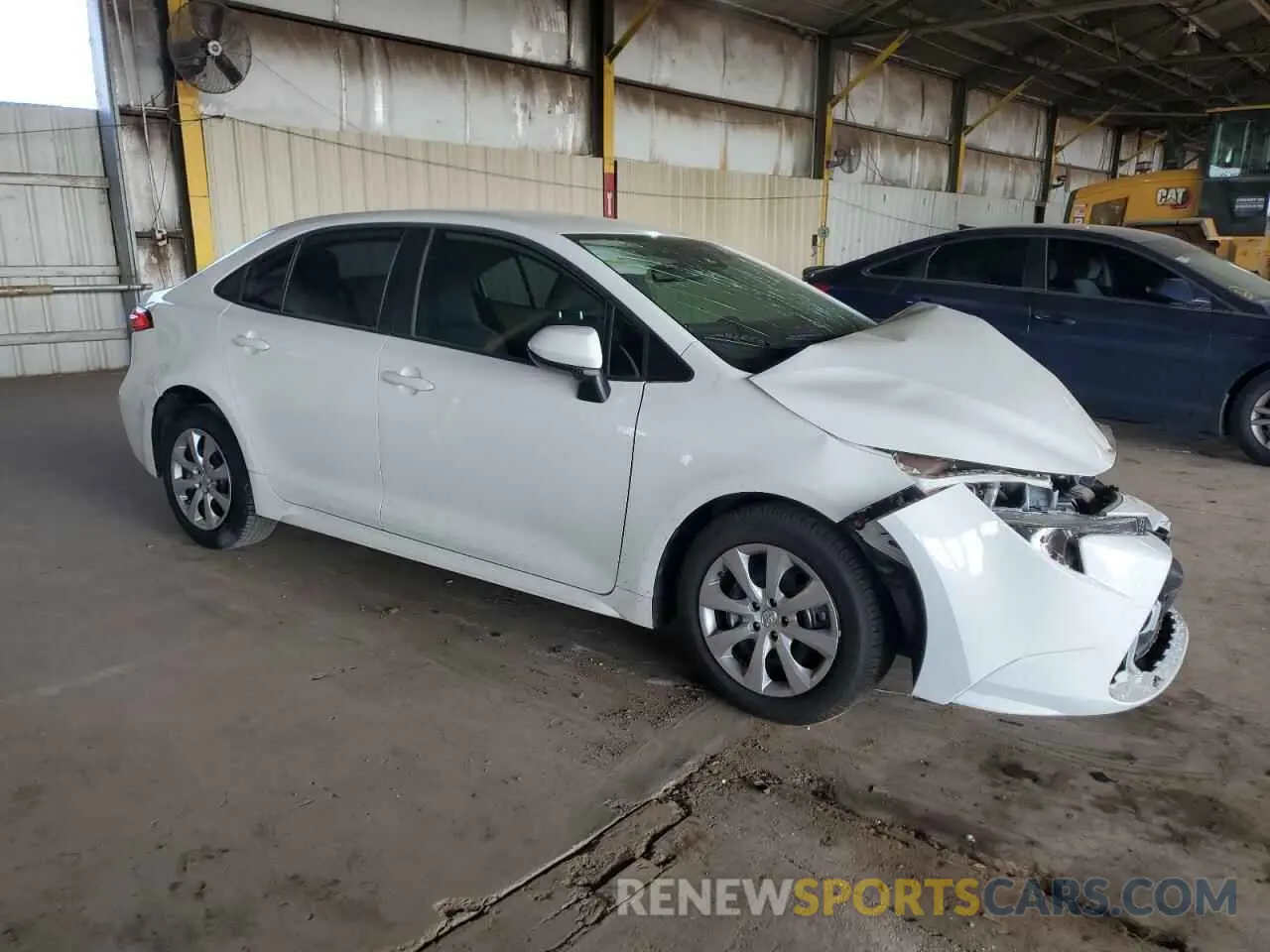 4 Photograph of a damaged car 5YFEPRAE6LP077644 TOYOTA COROLLA 2020
