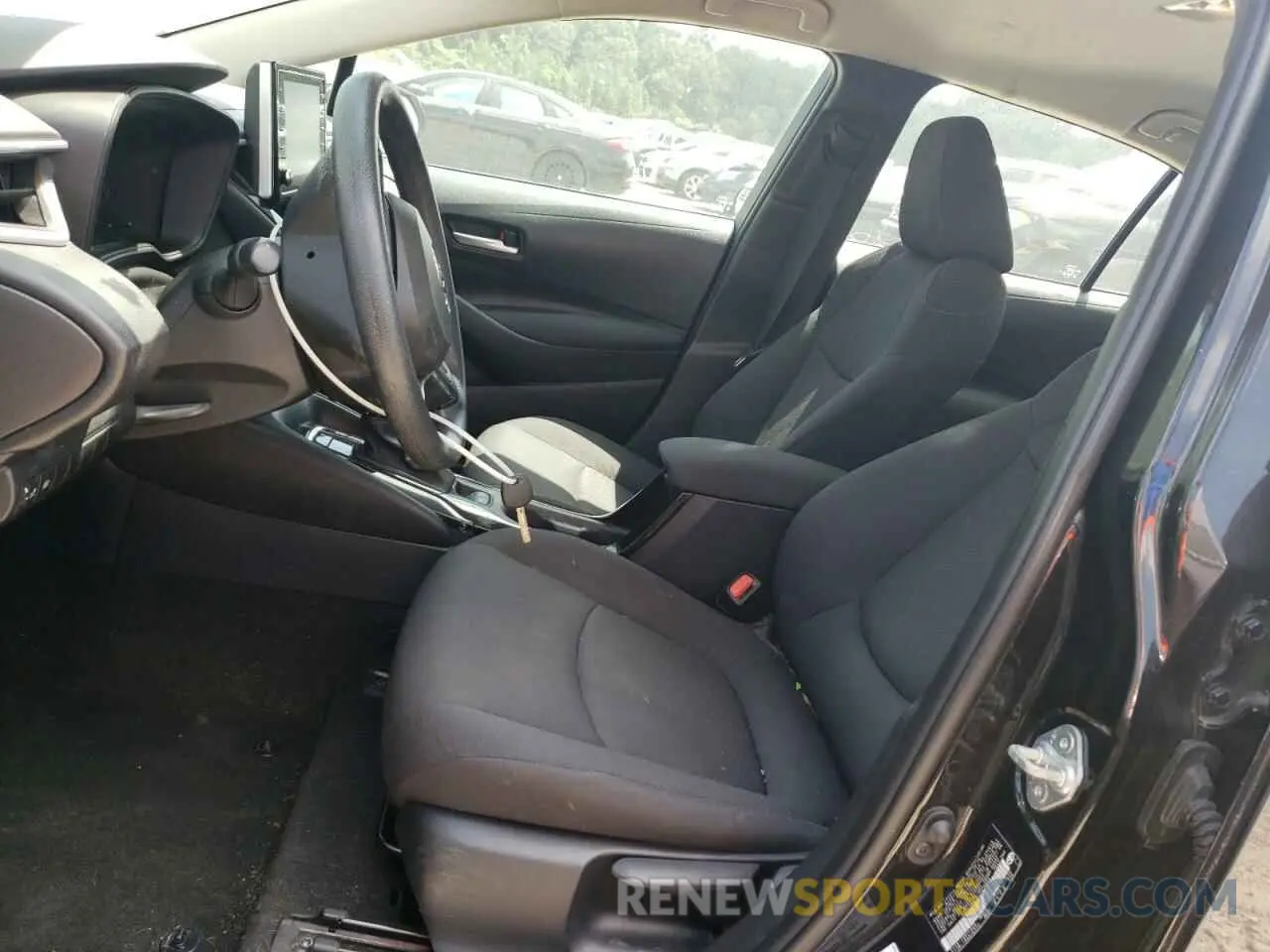 7 Photograph of a damaged car 5YFEPRAE6LP079099 TOYOTA COROLLA 2020