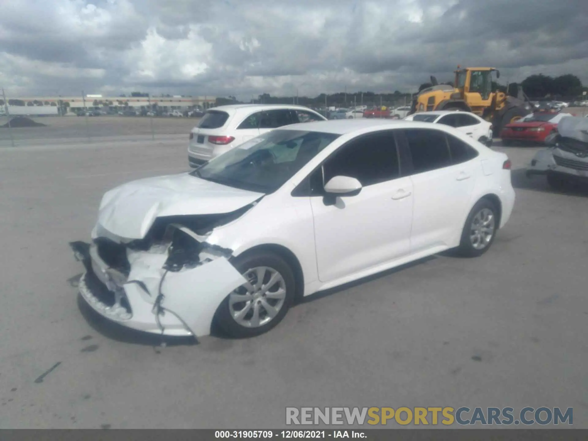 2 Photograph of a damaged car 5YFEPRAE6LP079555 TOYOTA COROLLA 2020