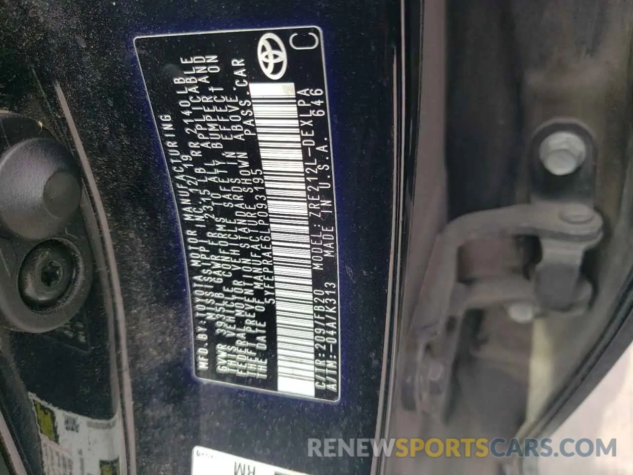 12 Photograph of a damaged car 5YFEPRAE6LP093195 TOYOTA COROLLA 2020