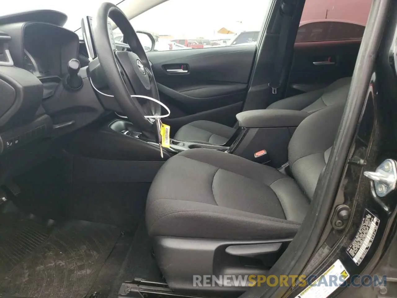 7 Photograph of a damaged car 5YFEPRAE6LP093195 TOYOTA COROLLA 2020