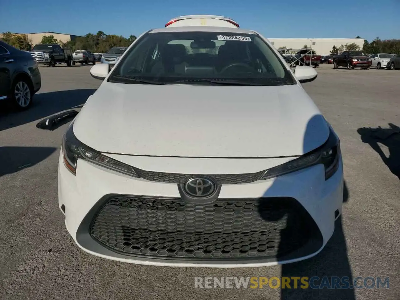 5 Photograph of a damaged car 5YFEPRAE6LP101943 TOYOTA COROLLA 2020