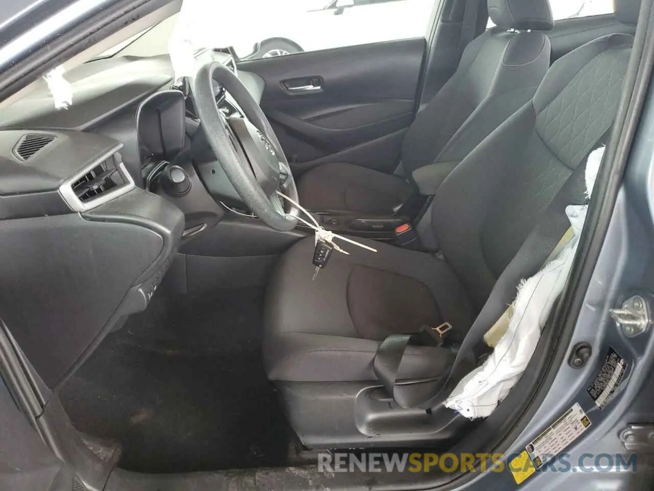 7 Photograph of a damaged car 5YFEPRAE6LP103692 TOYOTA COROLLA 2020