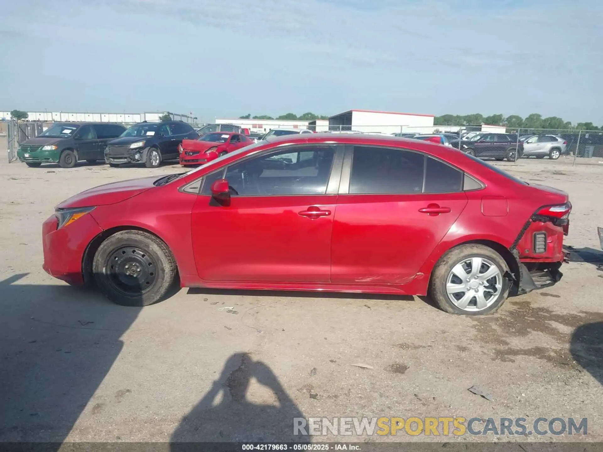 15 Photograph of a damaged car 5YFEPRAE6LP106267 TOYOTA COROLLA 2020
