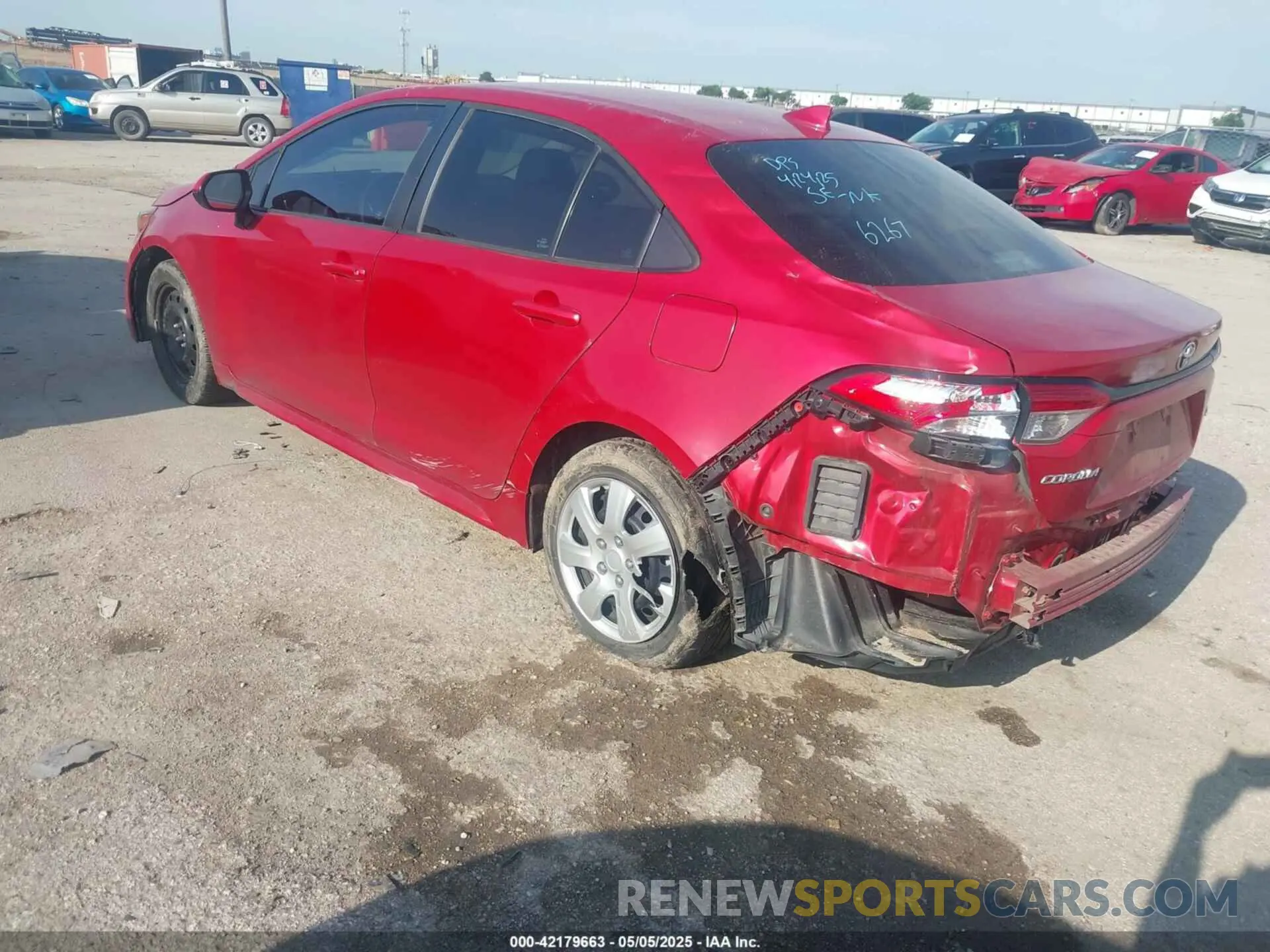 3 Photograph of a damaged car 5YFEPRAE6LP106267 TOYOTA COROLLA 2020