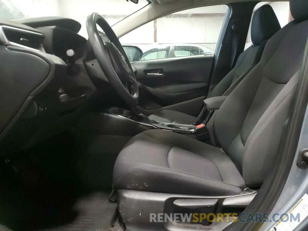 7 Photograph of a damaged car 5YFEPRAE6LP115891 TOYOTA COROLLA 2020
