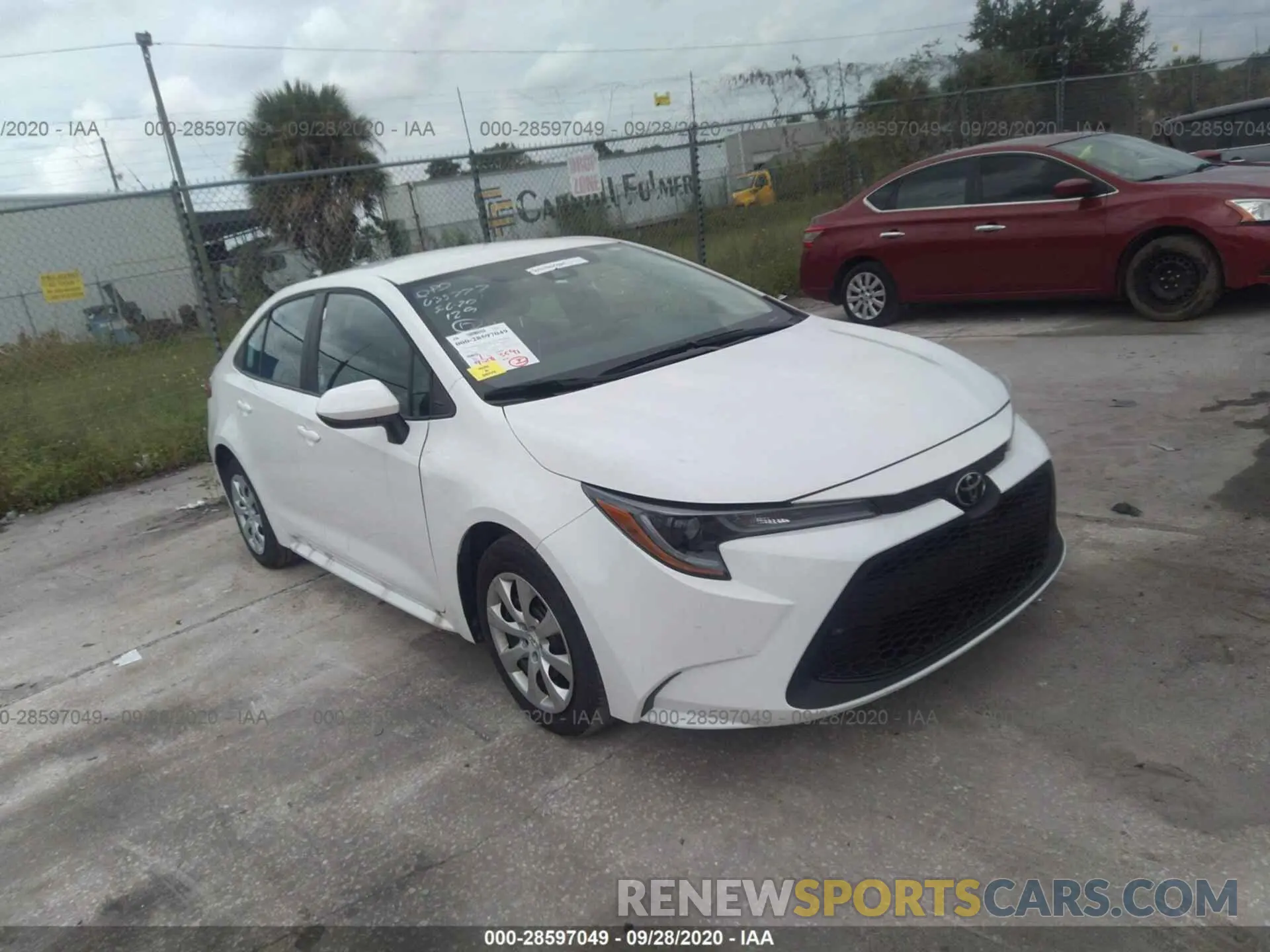 1 Photograph of a damaged car 5YFEPRAE6LP117916 TOYOTA COROLLA 2020