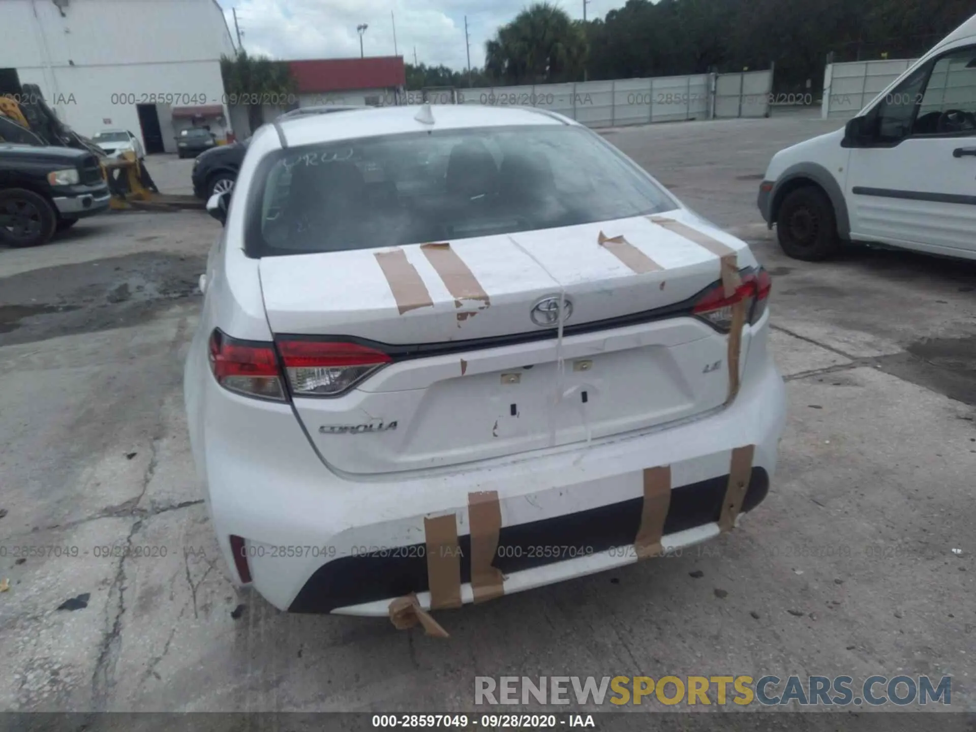 6 Photograph of a damaged car 5YFEPRAE6LP117916 TOYOTA COROLLA 2020