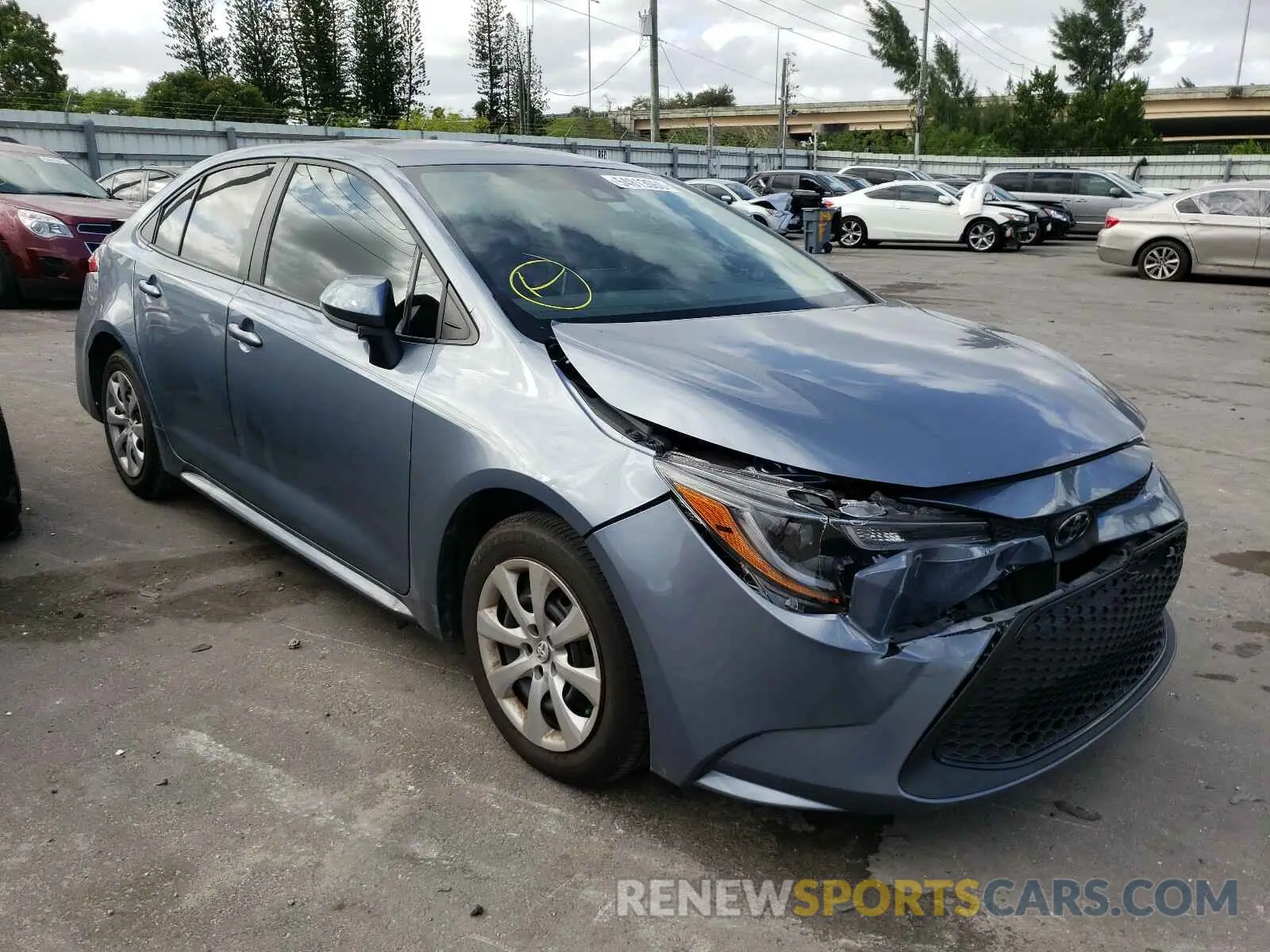 1 Photograph of a damaged car 5YFEPRAE6LP123702 TOYOTA COROLLA 2020