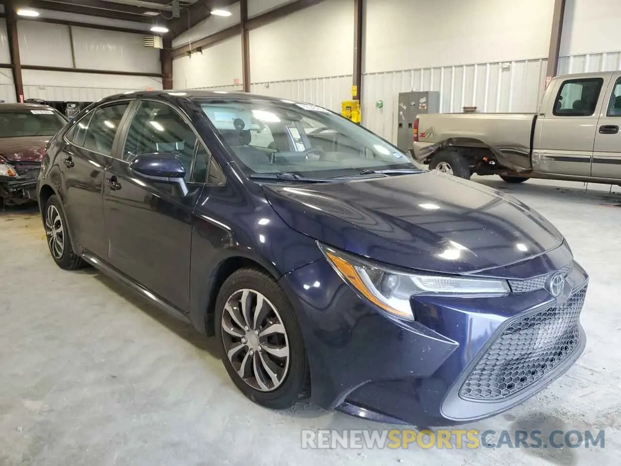 1 Photograph of a damaged car 5YFEPRAE6LP142055 TOYOTA COROLLA 2020