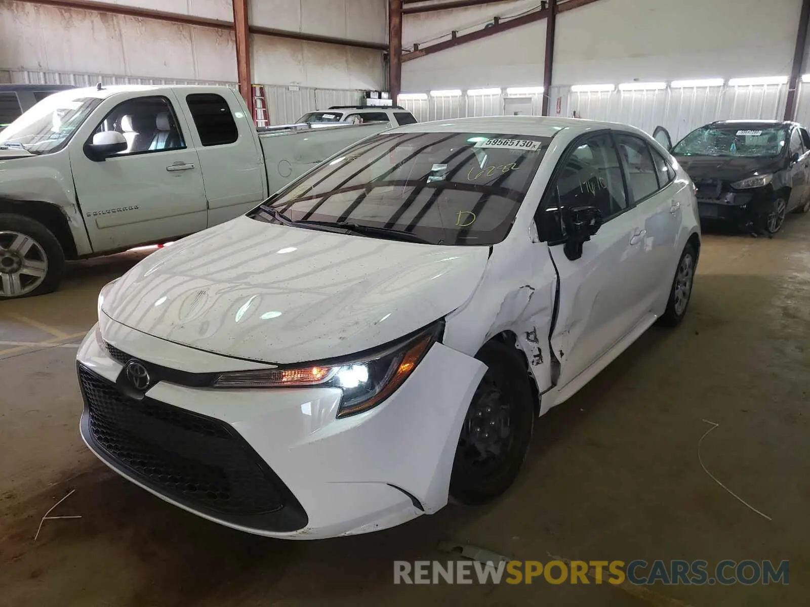 2 Photograph of a damaged car 5YFEPRAE7LP026282 TOYOTA COROLLA 2020