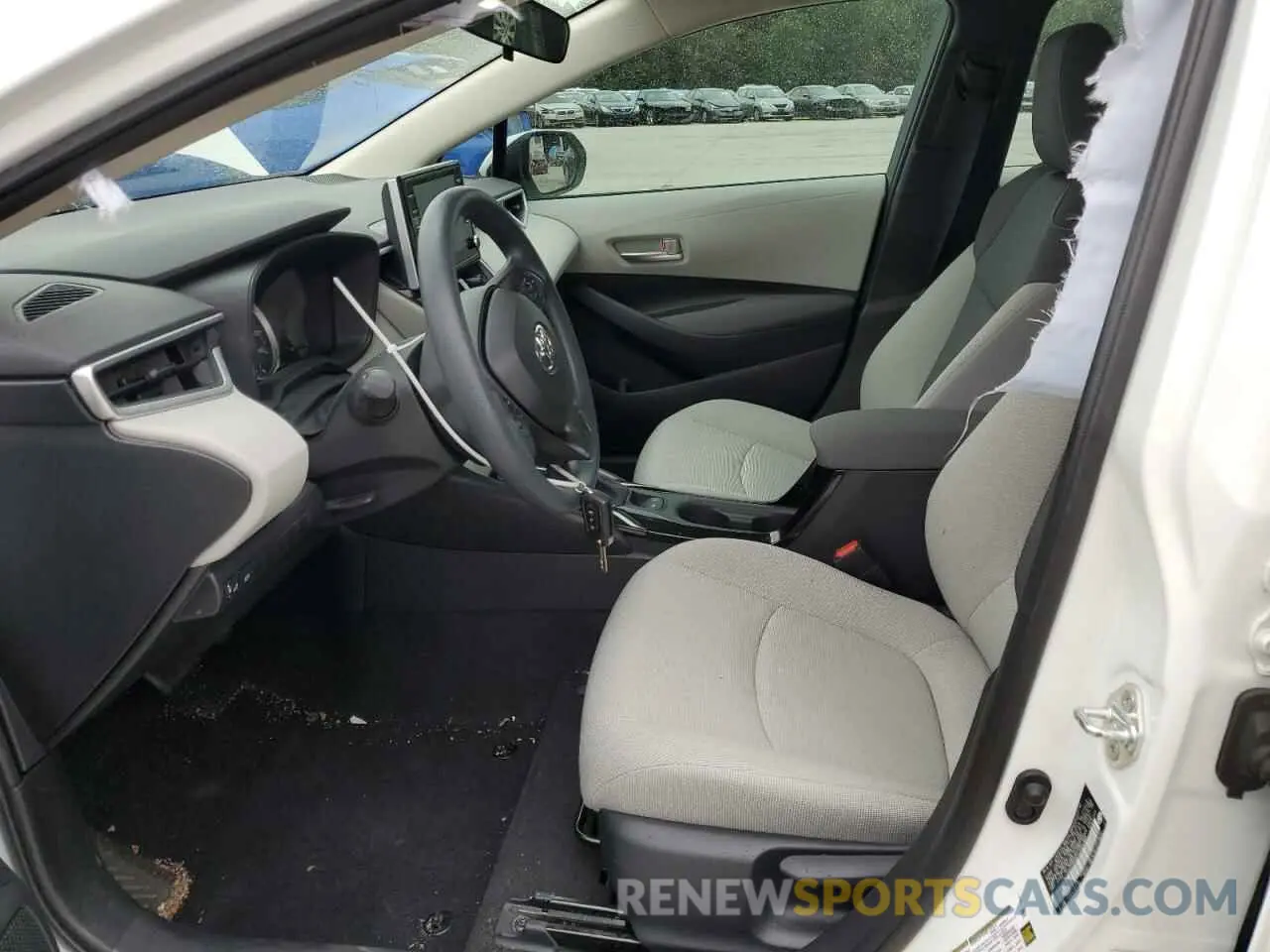 7 Photograph of a damaged car 5YFEPRAE7LP036987 TOYOTA COROLLA 2020