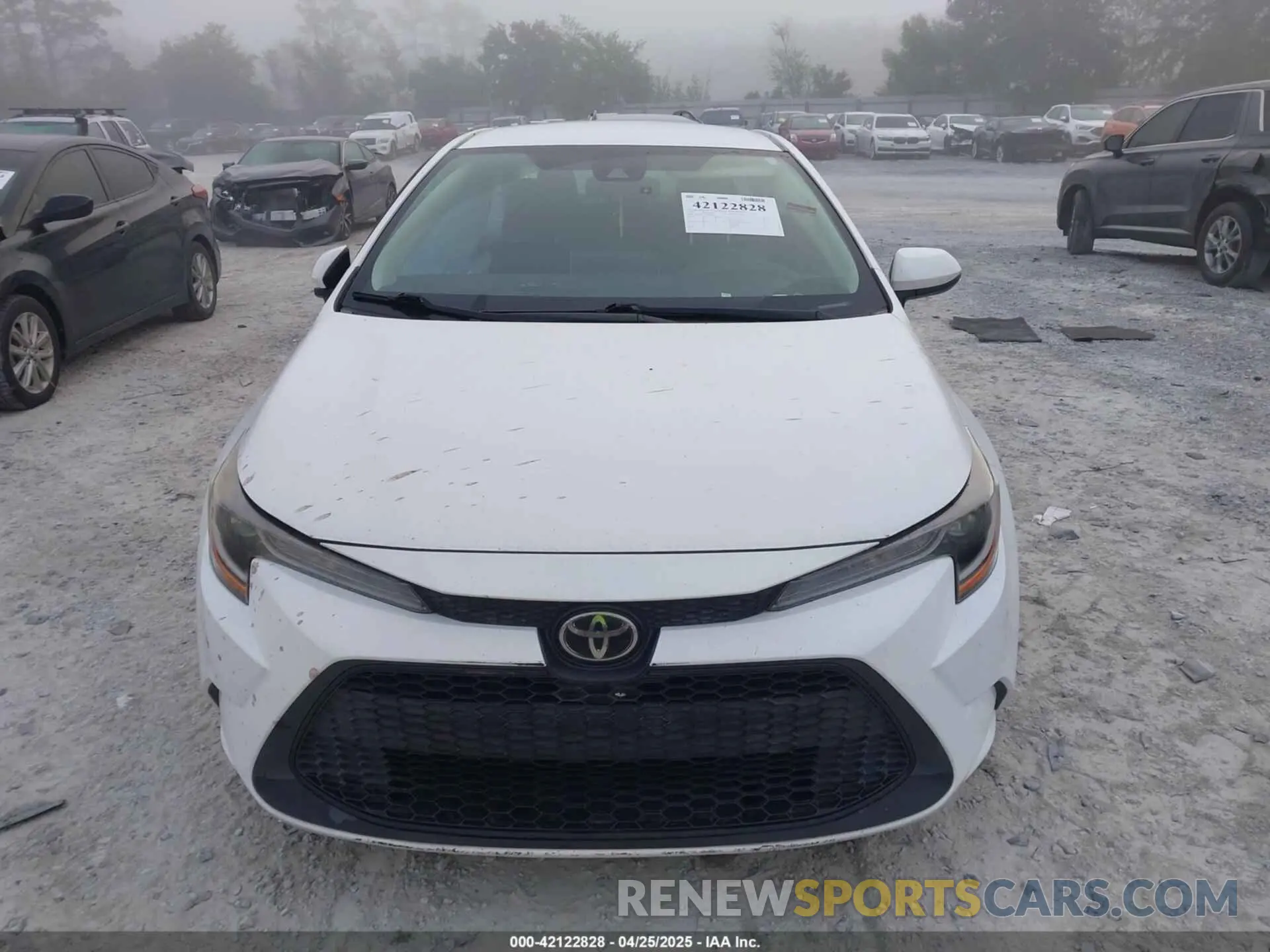 12 Photograph of a damaged car 5YFEPRAE7LP038240 TOYOTA COROLLA 2020