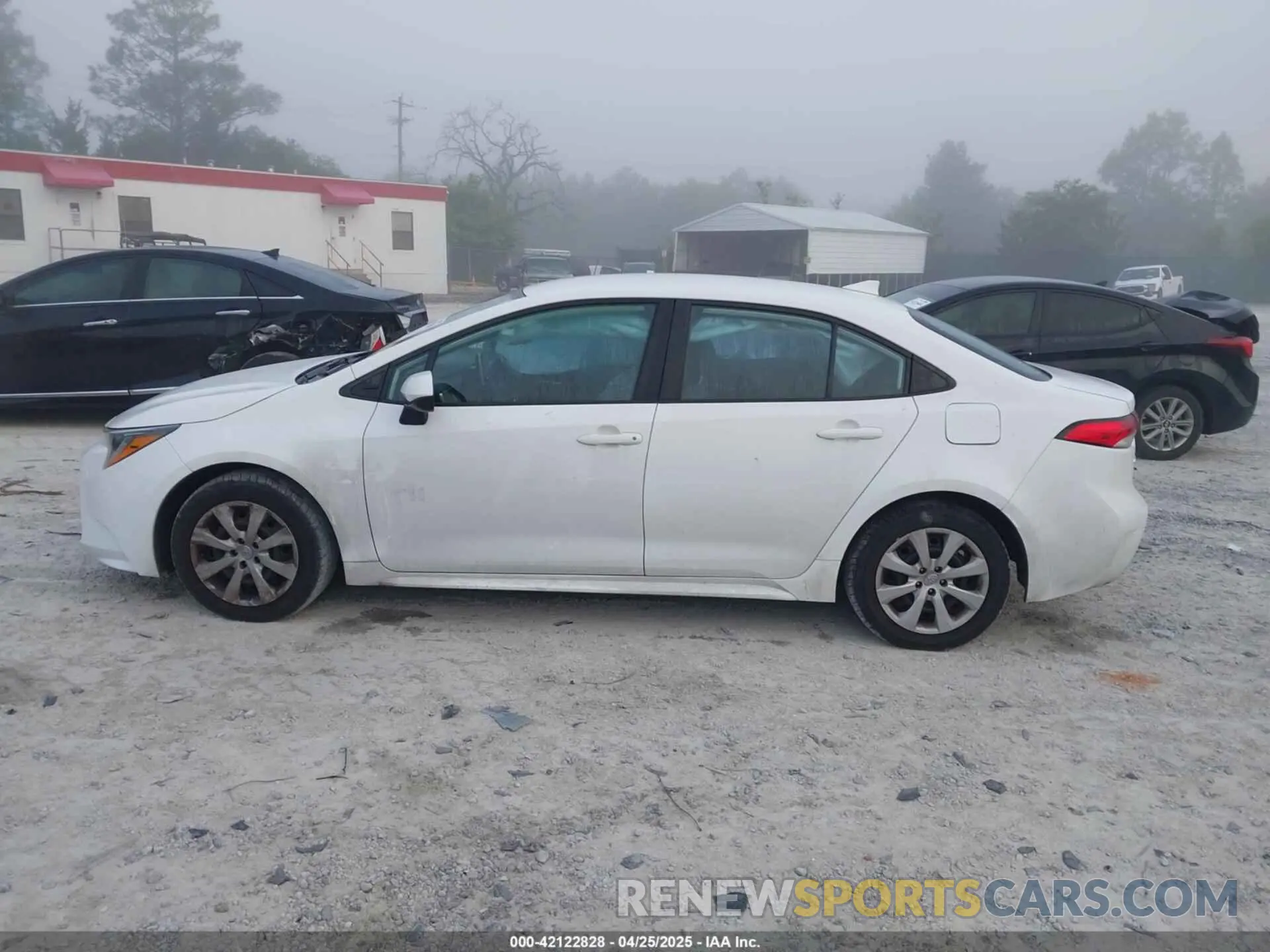 14 Photograph of a damaged car 5YFEPRAE7LP038240 TOYOTA COROLLA 2020