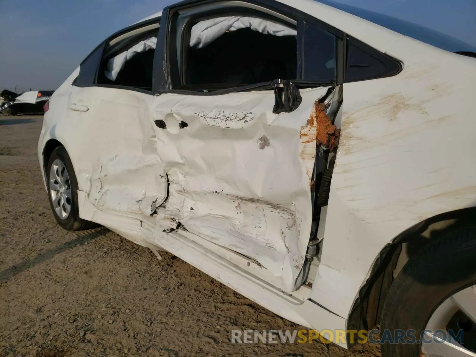 9 Фотография поврежденного автомобиля 5YFEPRAE7LP054597 TOYOTA COROLLA 2020