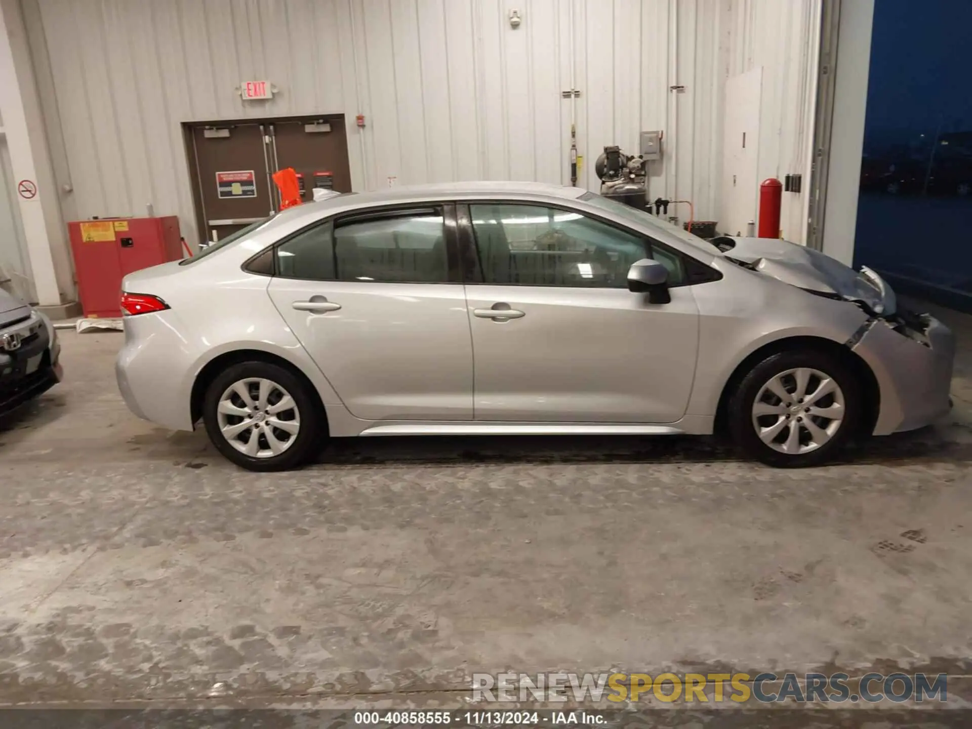 13 Photograph of a damaged car 5YFEPRAE7LP069018 TOYOTA COROLLA 2020