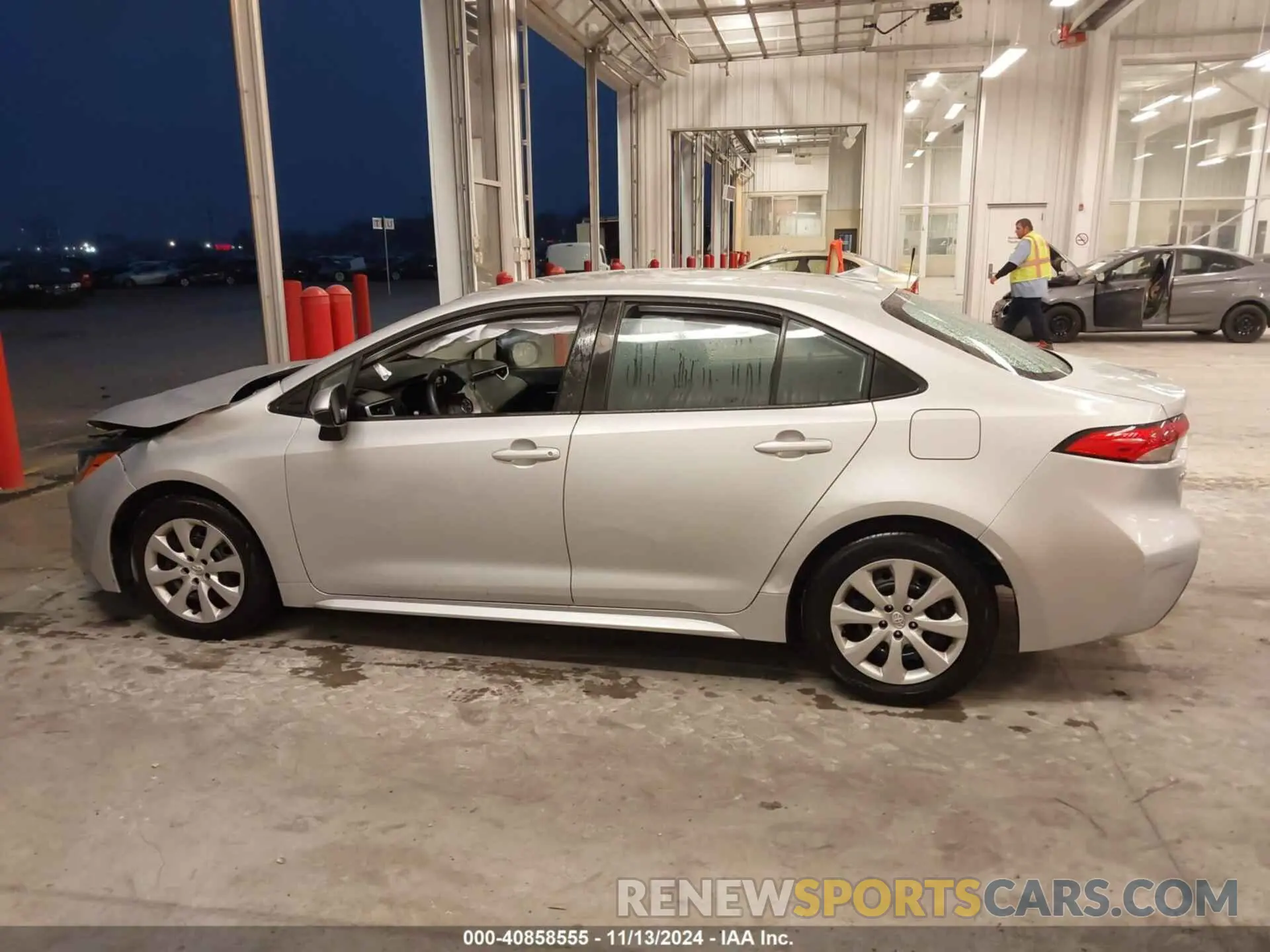 14 Photograph of a damaged car 5YFEPRAE7LP069018 TOYOTA COROLLA 2020