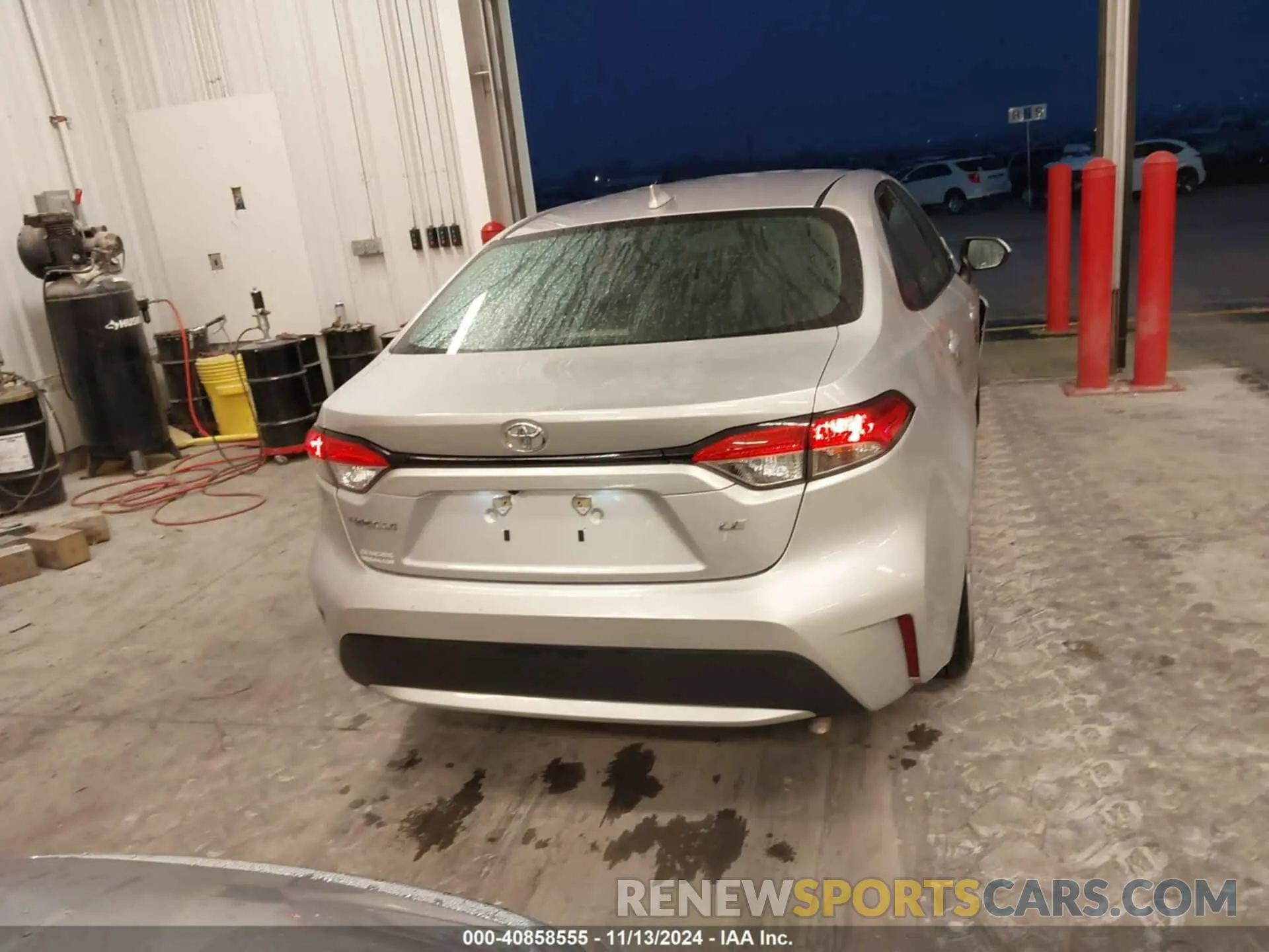 16 Photograph of a damaged car 5YFEPRAE7LP069018 TOYOTA COROLLA 2020