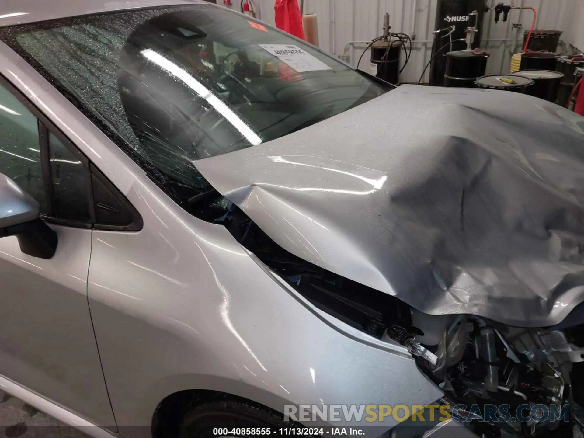 17 Photograph of a damaged car 5YFEPRAE7LP069018 TOYOTA COROLLA 2020