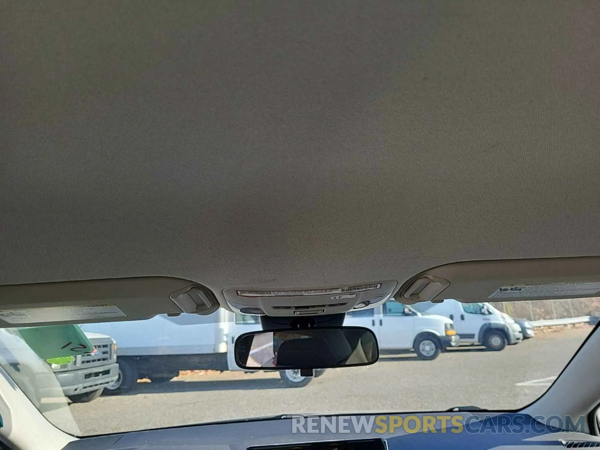 9 Photograph of a damaged car 5YFEPRAE7LP074901 TOYOTA COROLLA 2020