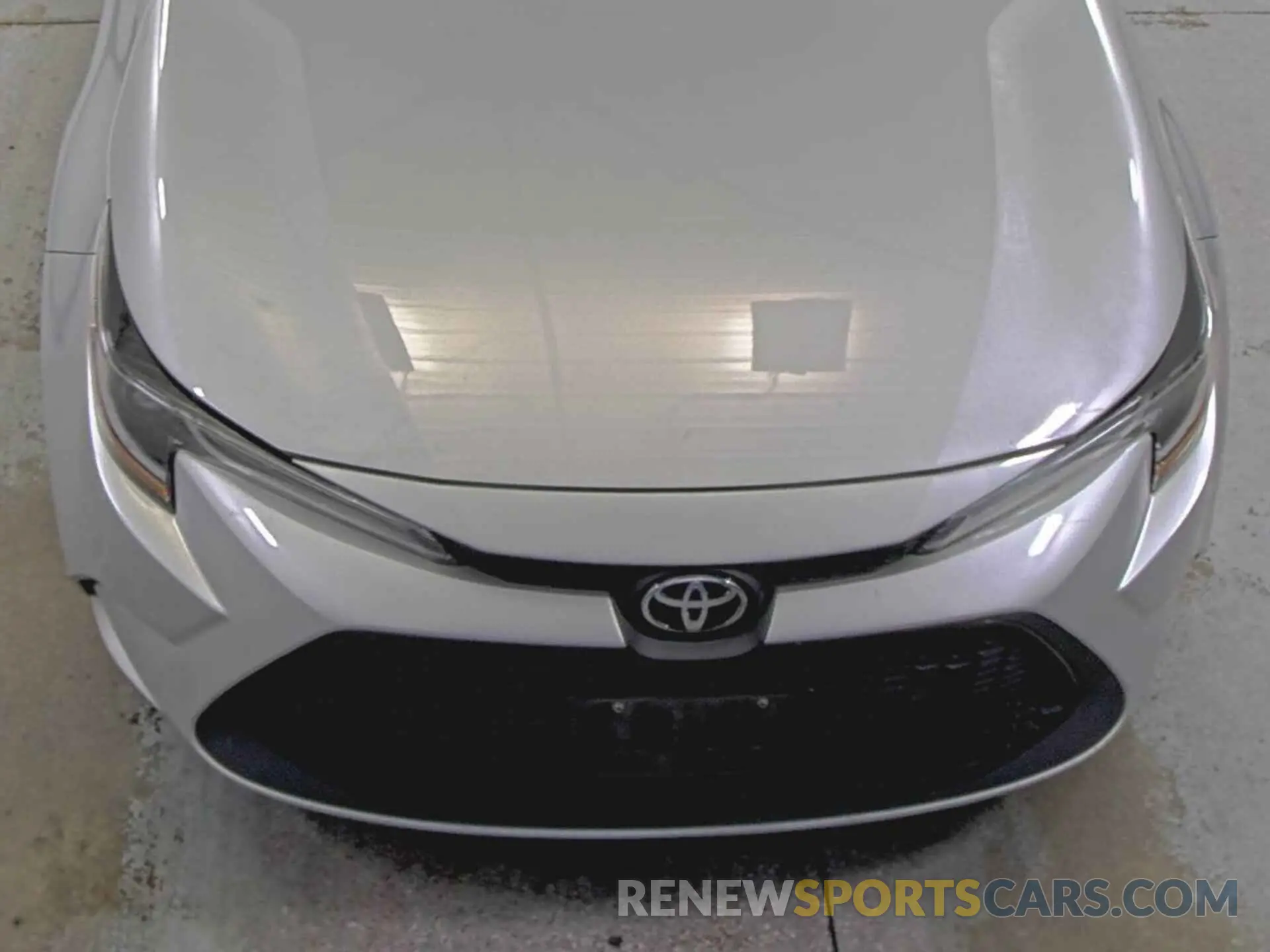 2 Photograph of a damaged car 5YFEPRAE7LP080293 TOYOTA COROLLA 2020