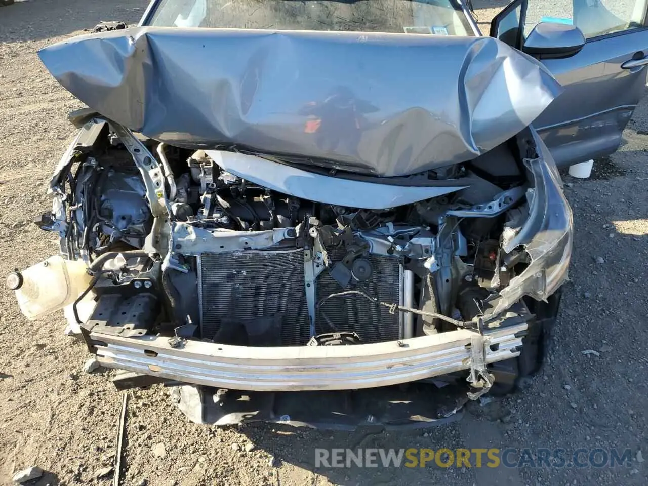 11 Photograph of a damaged car 5YFEPRAE7LP081413 TOYOTA COROLLA 2020