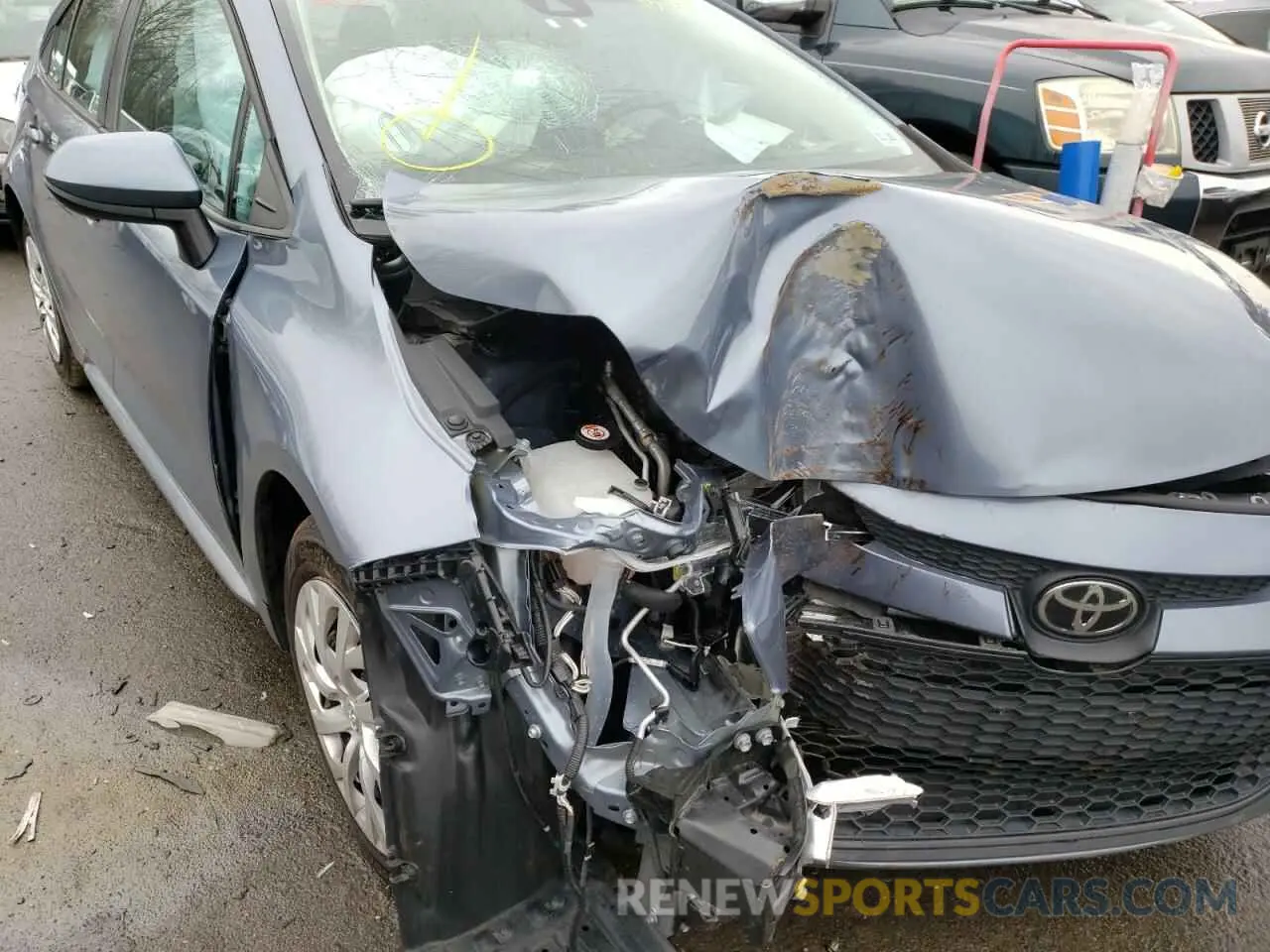 9 Photograph of a damaged car 5YFEPRAE7LP096929 TOYOTA COROLLA 2020