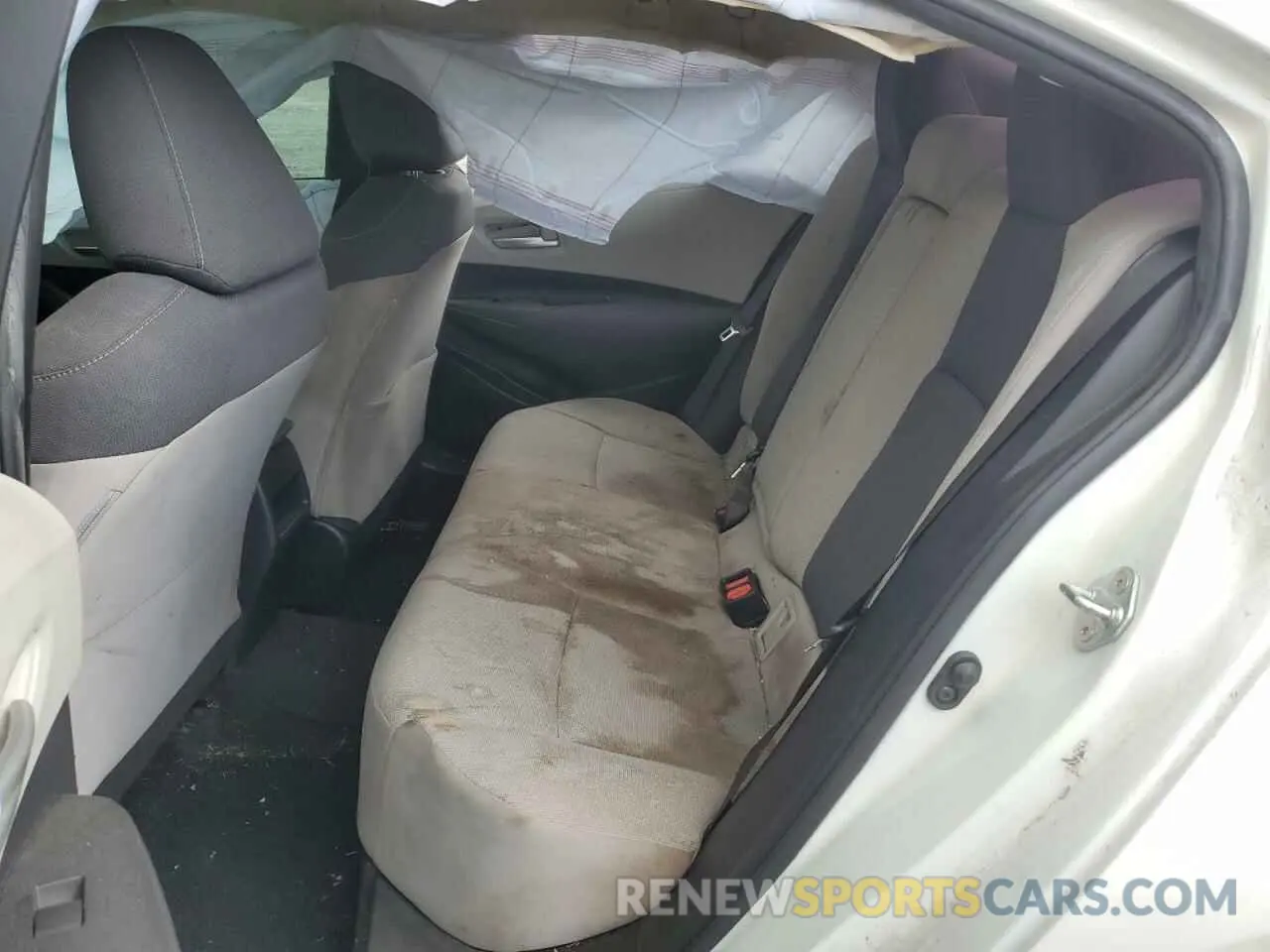10 Photograph of a damaged car 5YFEPRAE7LP122588 TOYOTA COROLLA 2020