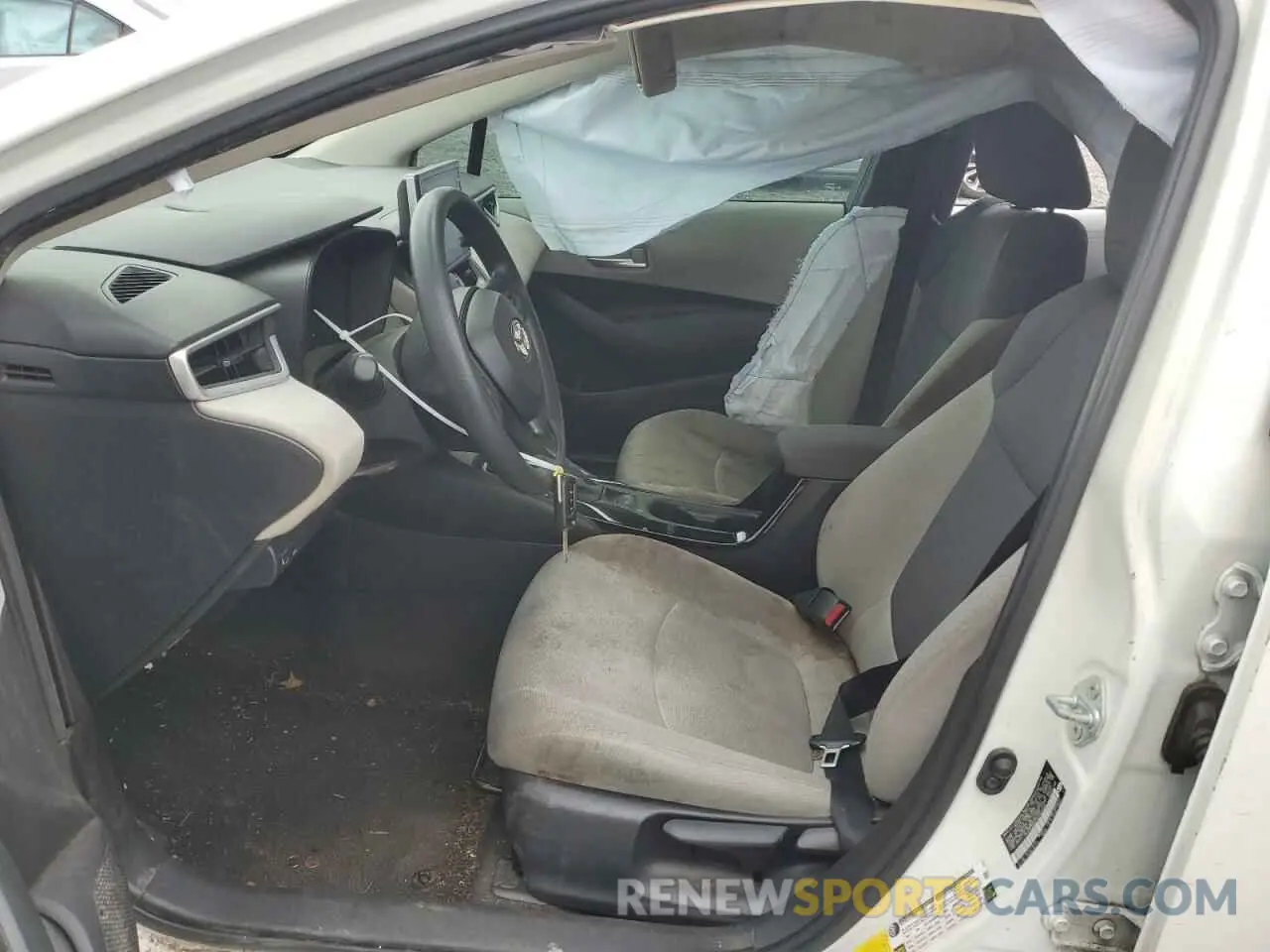 7 Photograph of a damaged car 5YFEPRAE7LP122588 TOYOTA COROLLA 2020