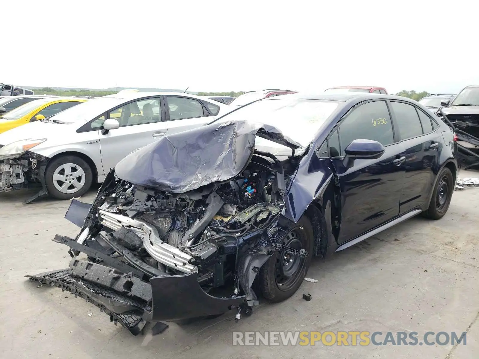 2 Photograph of a damaged car 5YFEPRAE7LP123725 TOYOTA COROLLA 2020