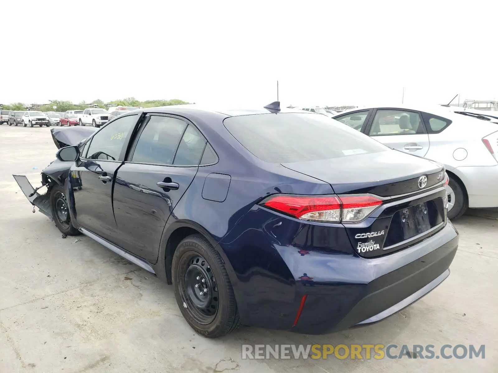 3 Photograph of a damaged car 5YFEPRAE7LP123725 TOYOTA COROLLA 2020