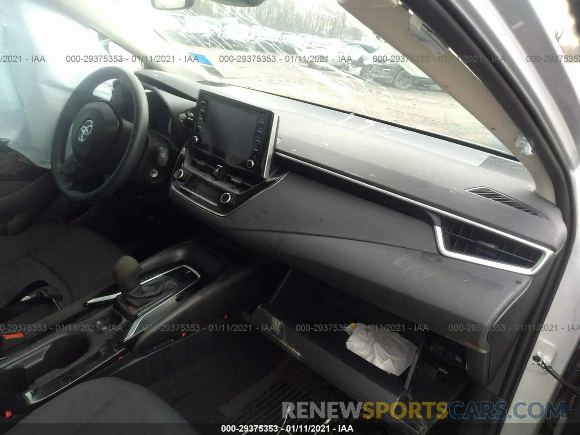5 Photograph of a damaged car 5YFEPRAE7LP138029 TOYOTA COROLLA 2020