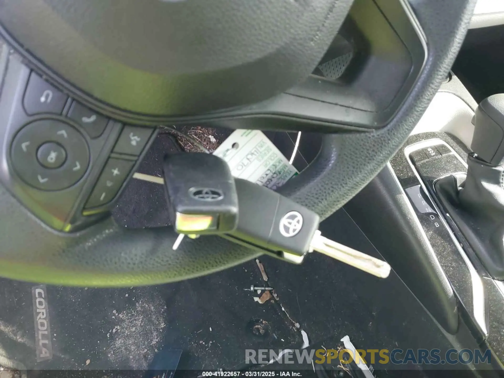 11 Photograph of a damaged car 5YFEPRAE7LP140170 TOYOTA COROLLA 2020