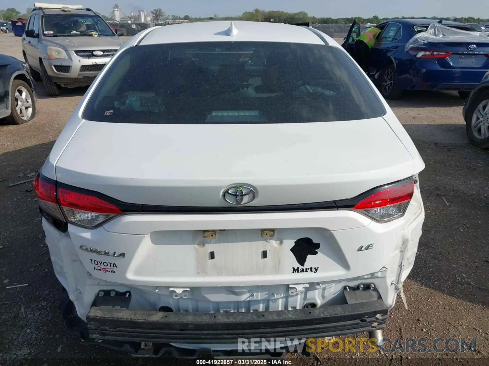 16 Photograph of a damaged car 5YFEPRAE7LP140170 TOYOTA COROLLA 2020