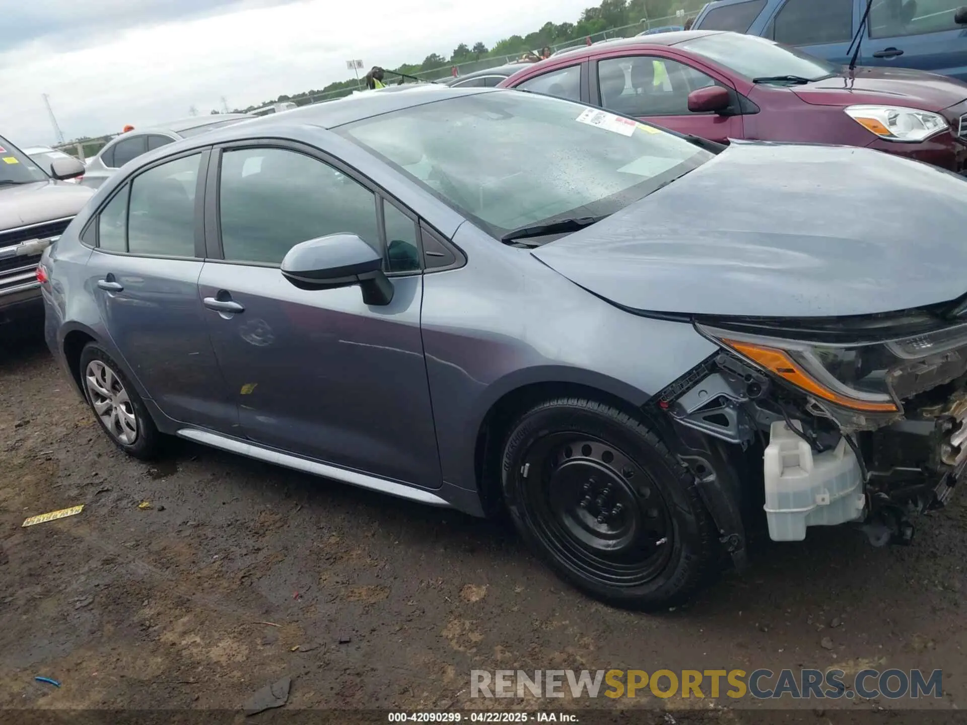 13 Photograph of a damaged car 5YFEPRAE7LP141612 TOYOTA COROLLA 2020