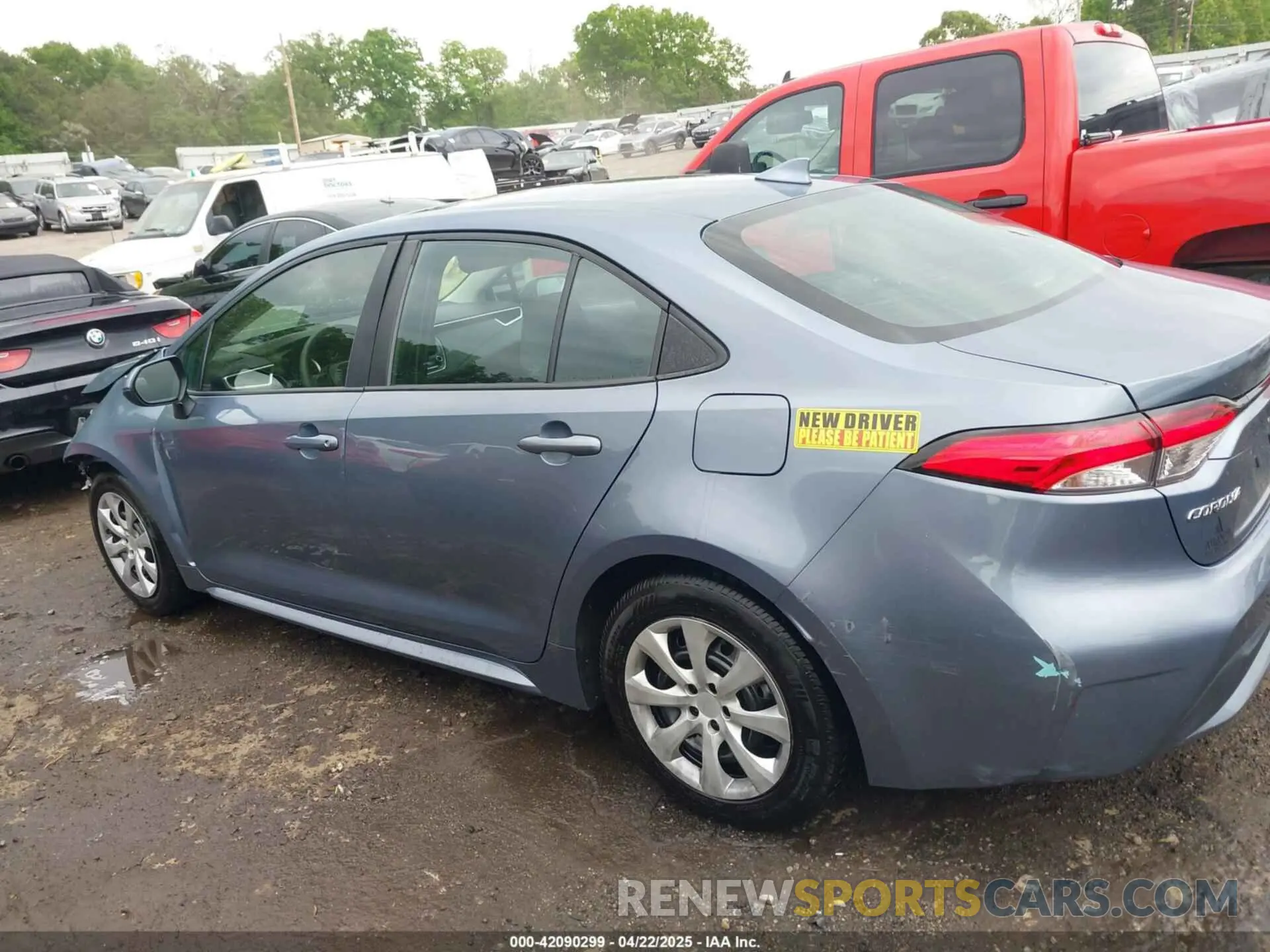 14 Photograph of a damaged car 5YFEPRAE7LP141612 TOYOTA COROLLA 2020