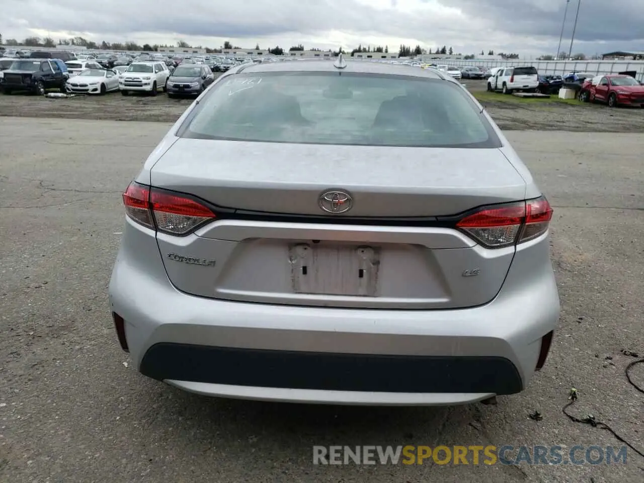 6 Photograph of a damaged car 5YFEPRAE7LP143621 TOYOTA COROLLA 2020