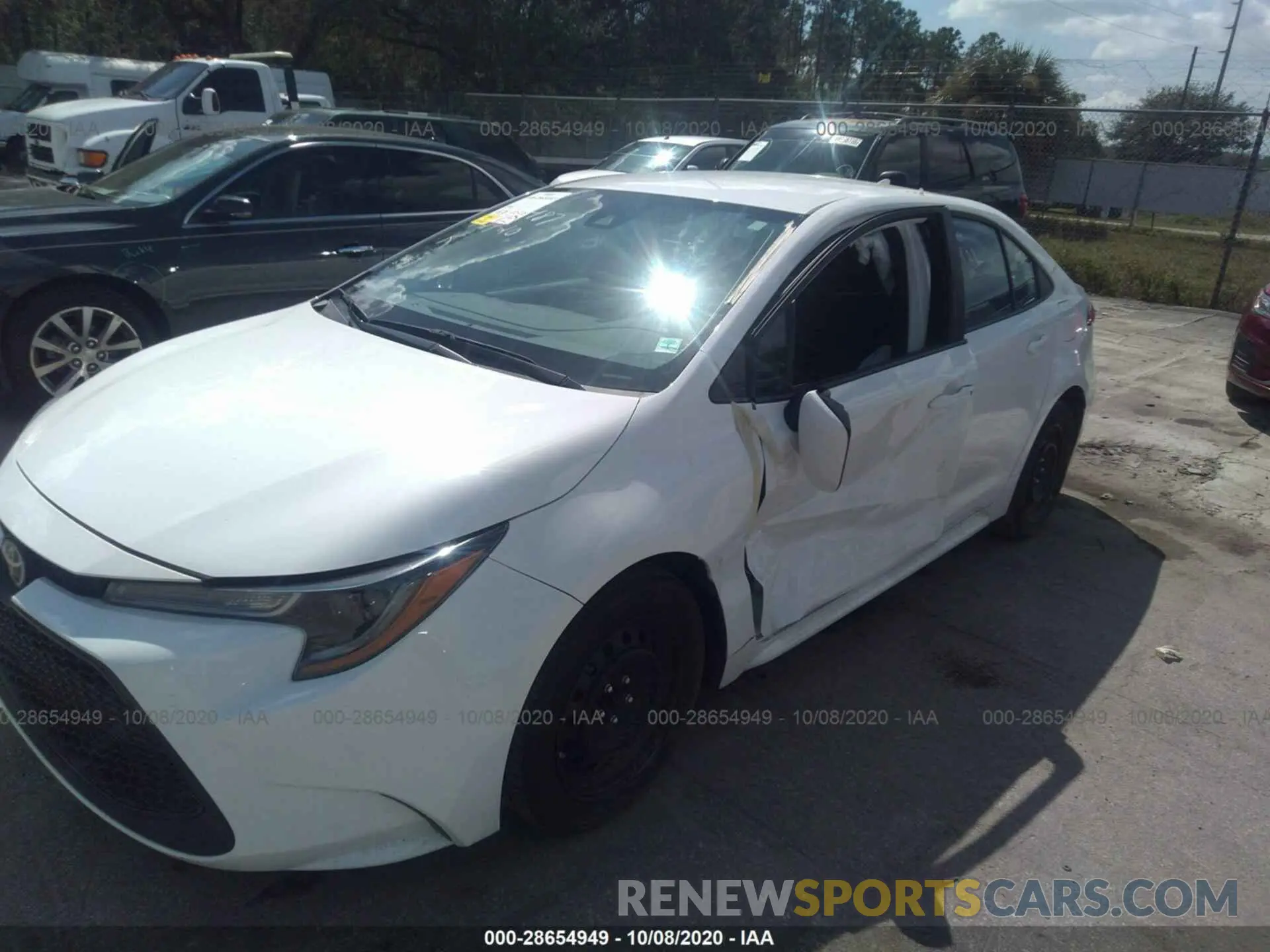 6 Photograph of a damaged car 5YFEPRAE8LP071487 TOYOTA COROLLA 2020