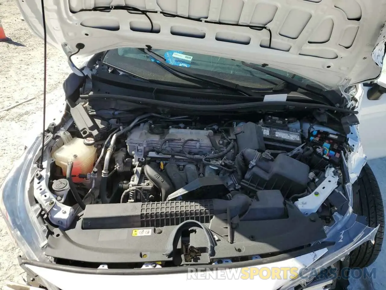 11 Photograph of a damaged car 5YFEPRAE8LP076043 TOYOTA COROLLA 2020