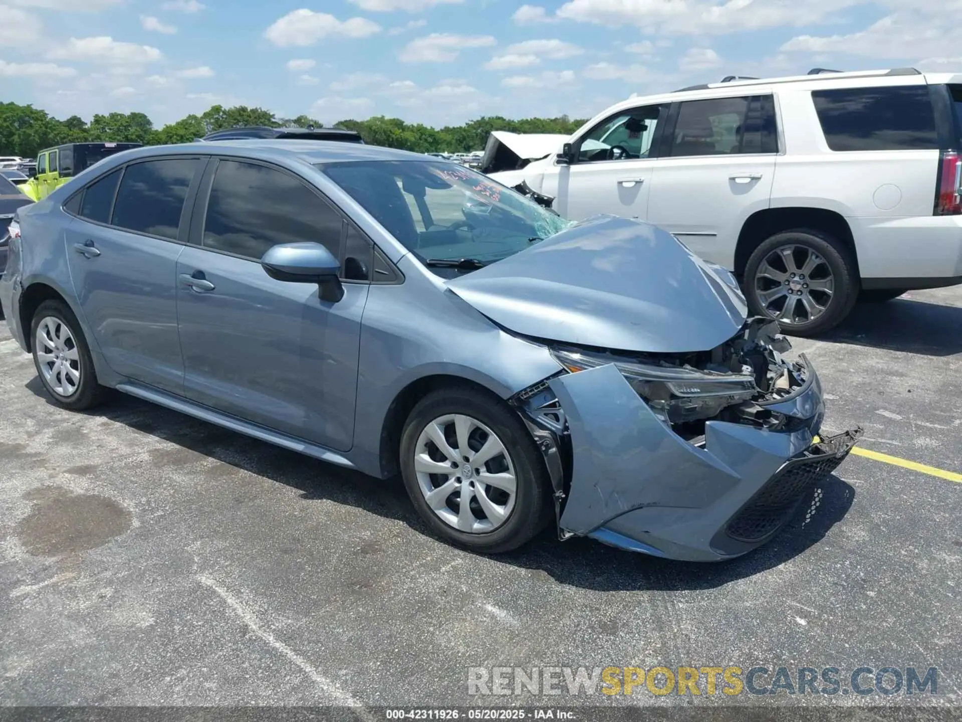 1 Photograph of a damaged car 5YFEPRAE8LP081226 TOYOTA COROLLA 2020