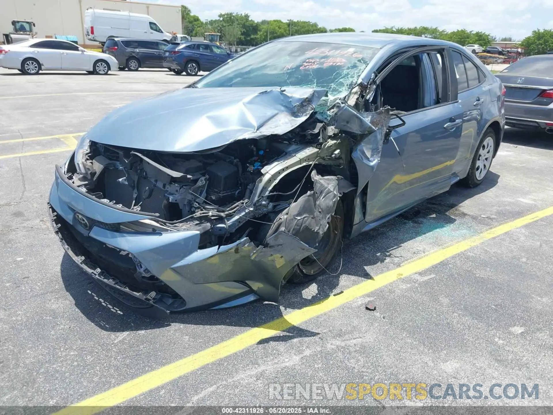 6 Photograph of a damaged car 5YFEPRAE8LP081226 TOYOTA COROLLA 2020