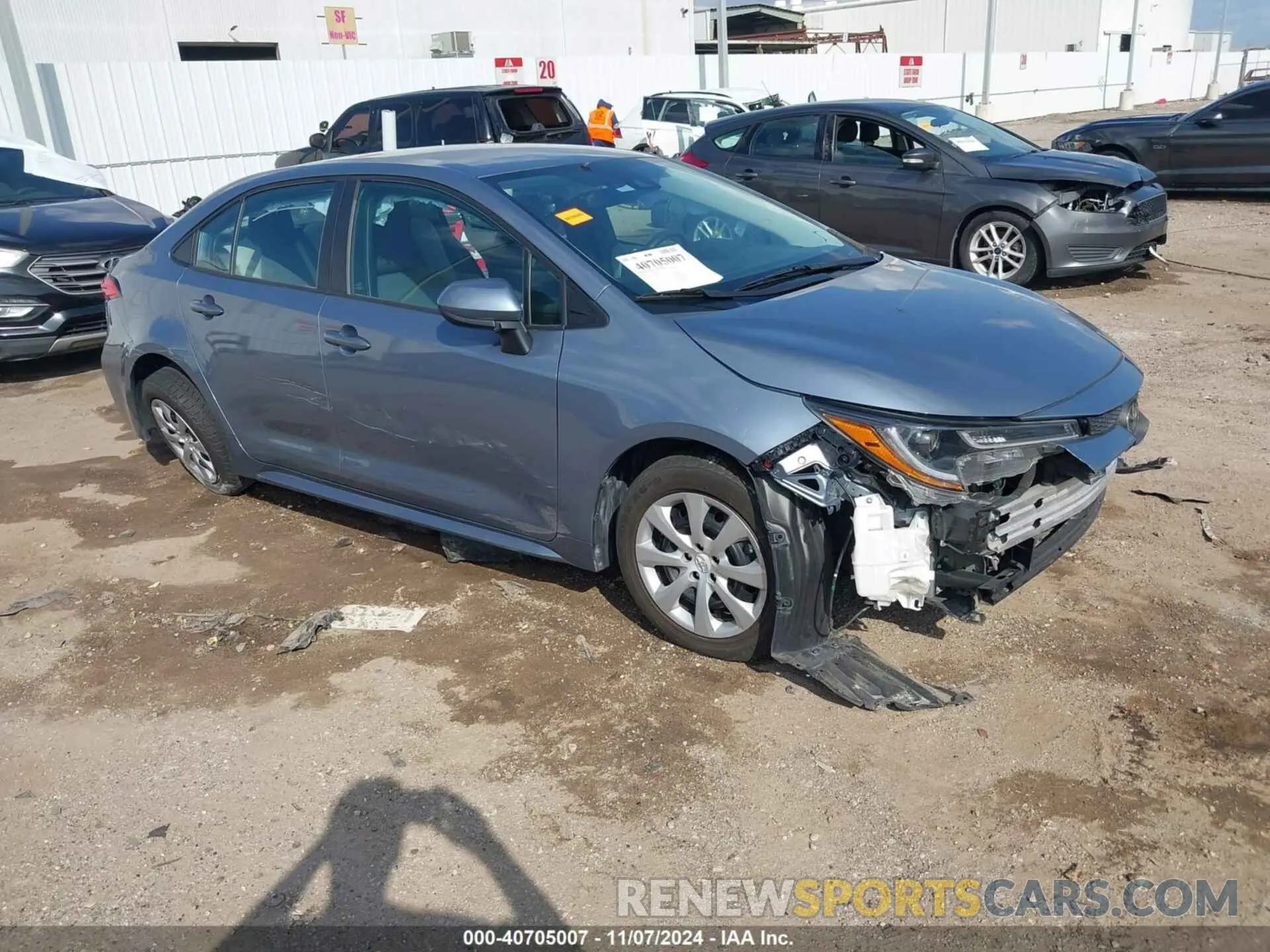 1 Photograph of a damaged car 5YFEPRAE8LP081954 TOYOTA COROLLA 2020