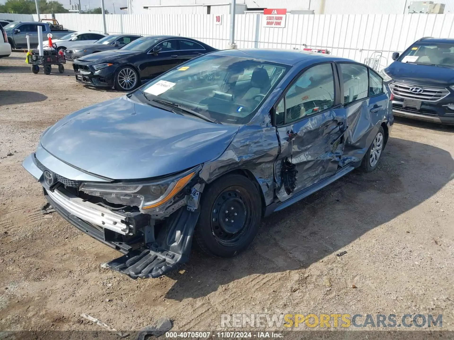 2 Photograph of a damaged car 5YFEPRAE8LP081954 TOYOTA COROLLA 2020