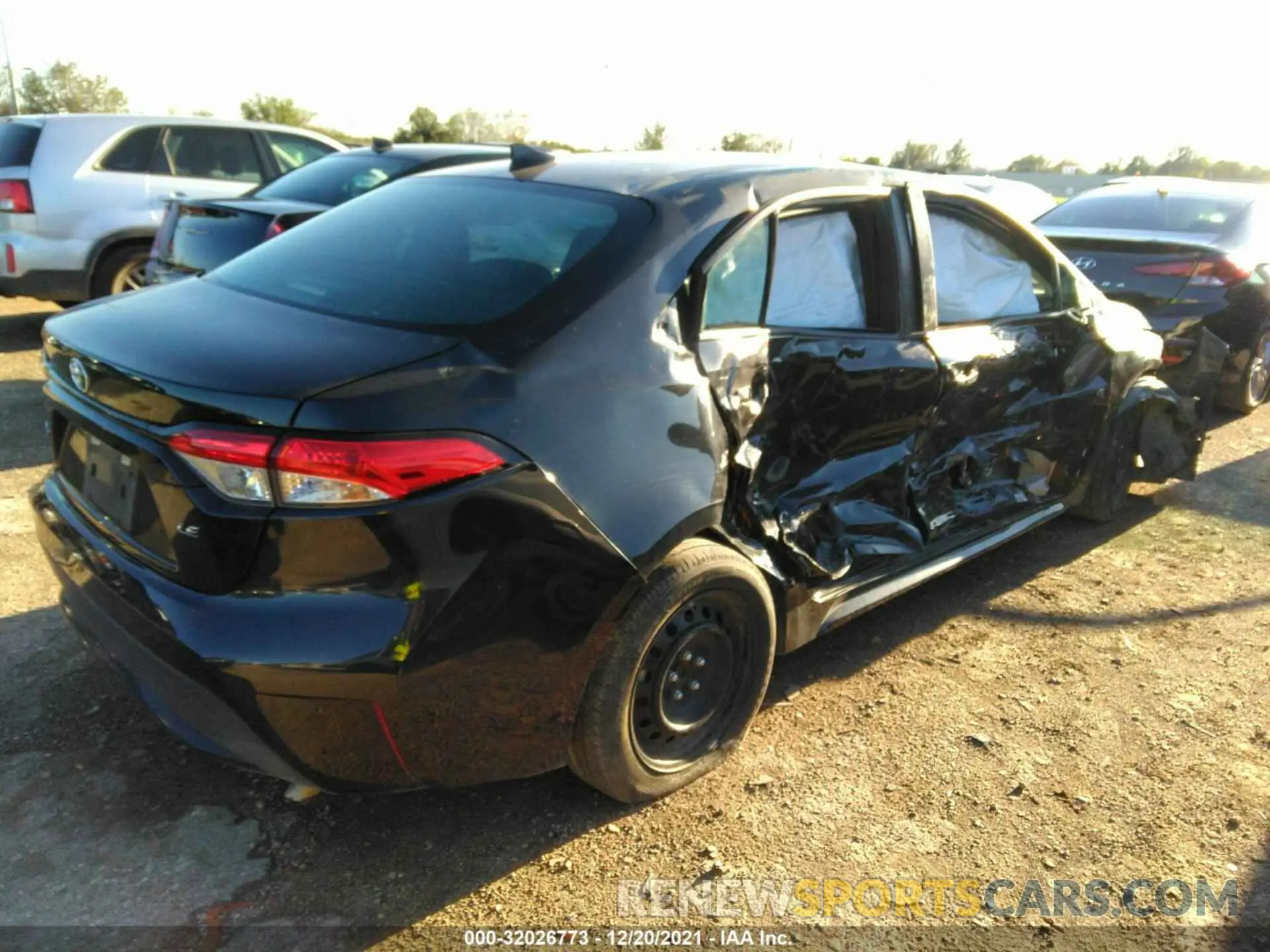 4 Фотография поврежденного автомобиля 5YFEPRAE8LP094087 TOYOTA COROLLA 2020