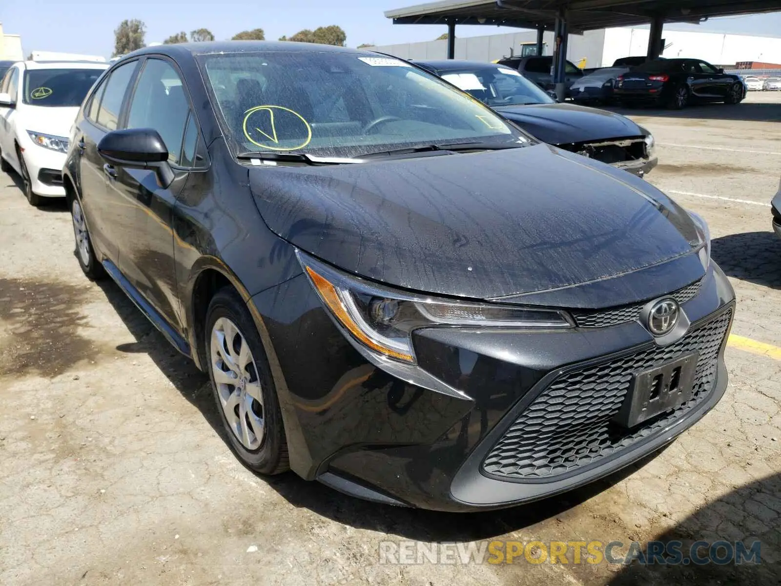 1 Photograph of a damaged car 5YFEPRAE8LP094526 TOYOTA COROLLA 2020