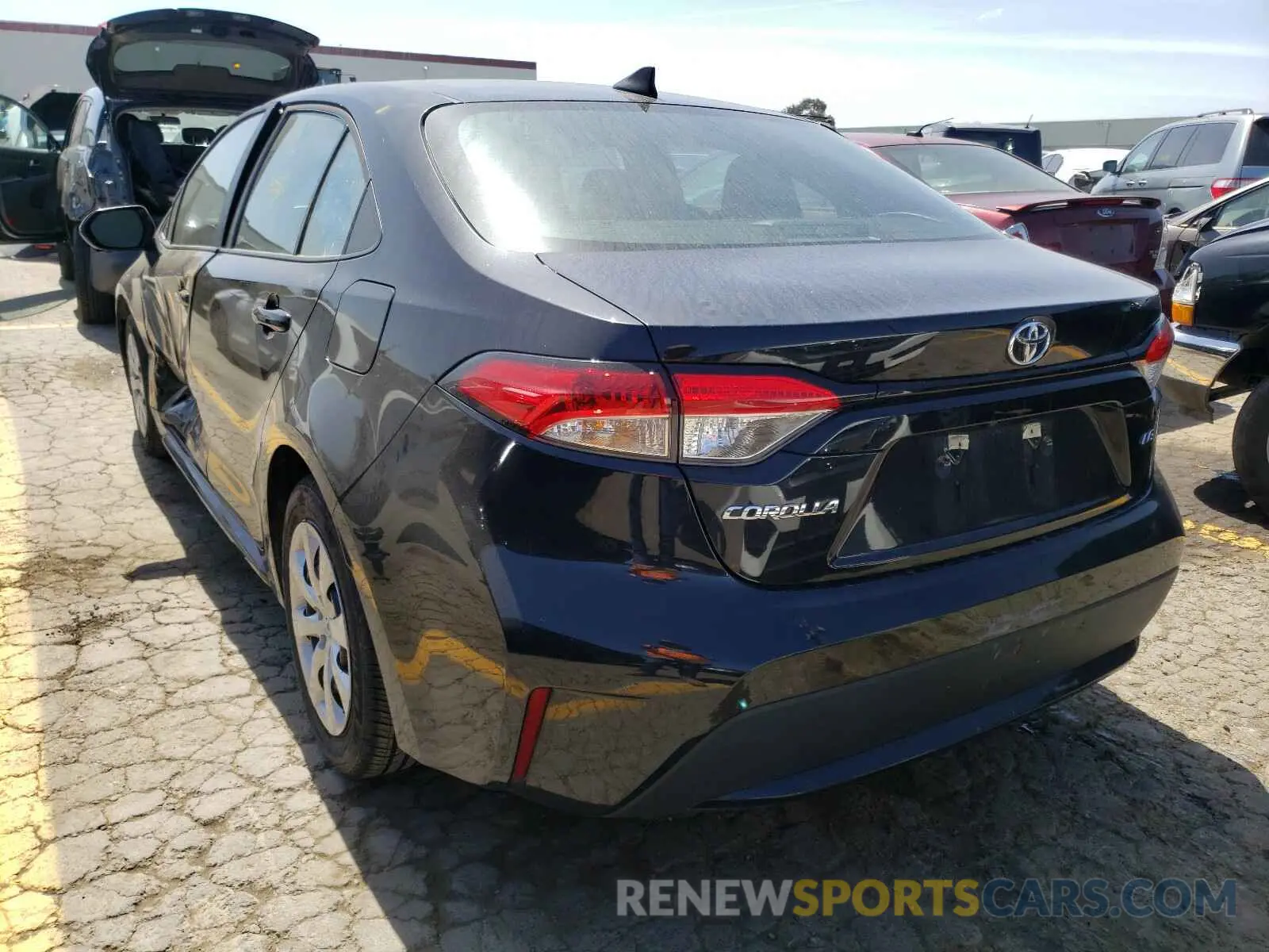 3 Photograph of a damaged car 5YFEPRAE8LP094526 TOYOTA COROLLA 2020