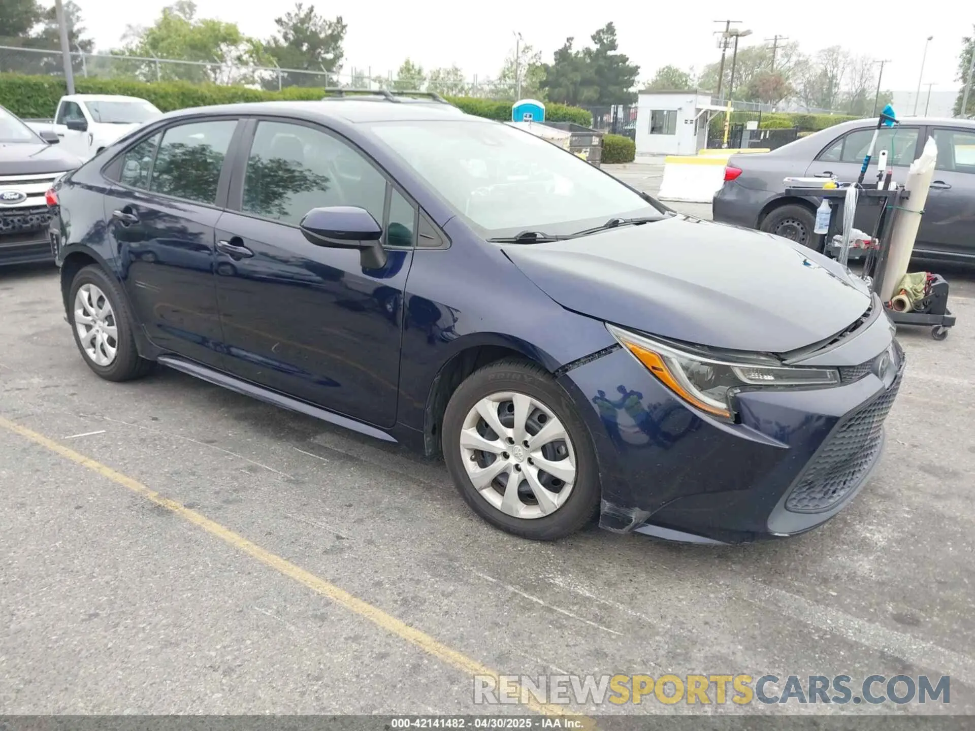1 Photograph of a damaged car 5YFEPRAE8LP106139 TOYOTA COROLLA 2020