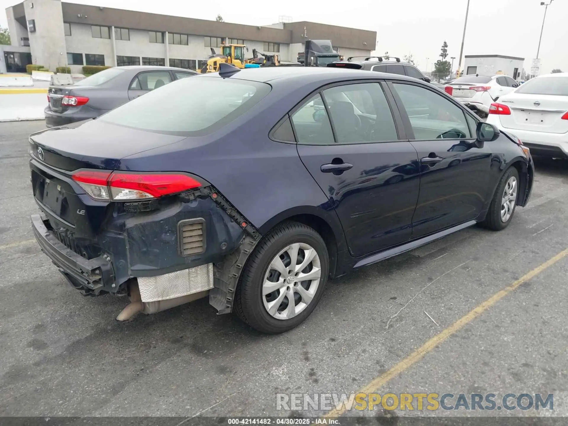 4 Photograph of a damaged car 5YFEPRAE8LP106139 TOYOTA COROLLA 2020