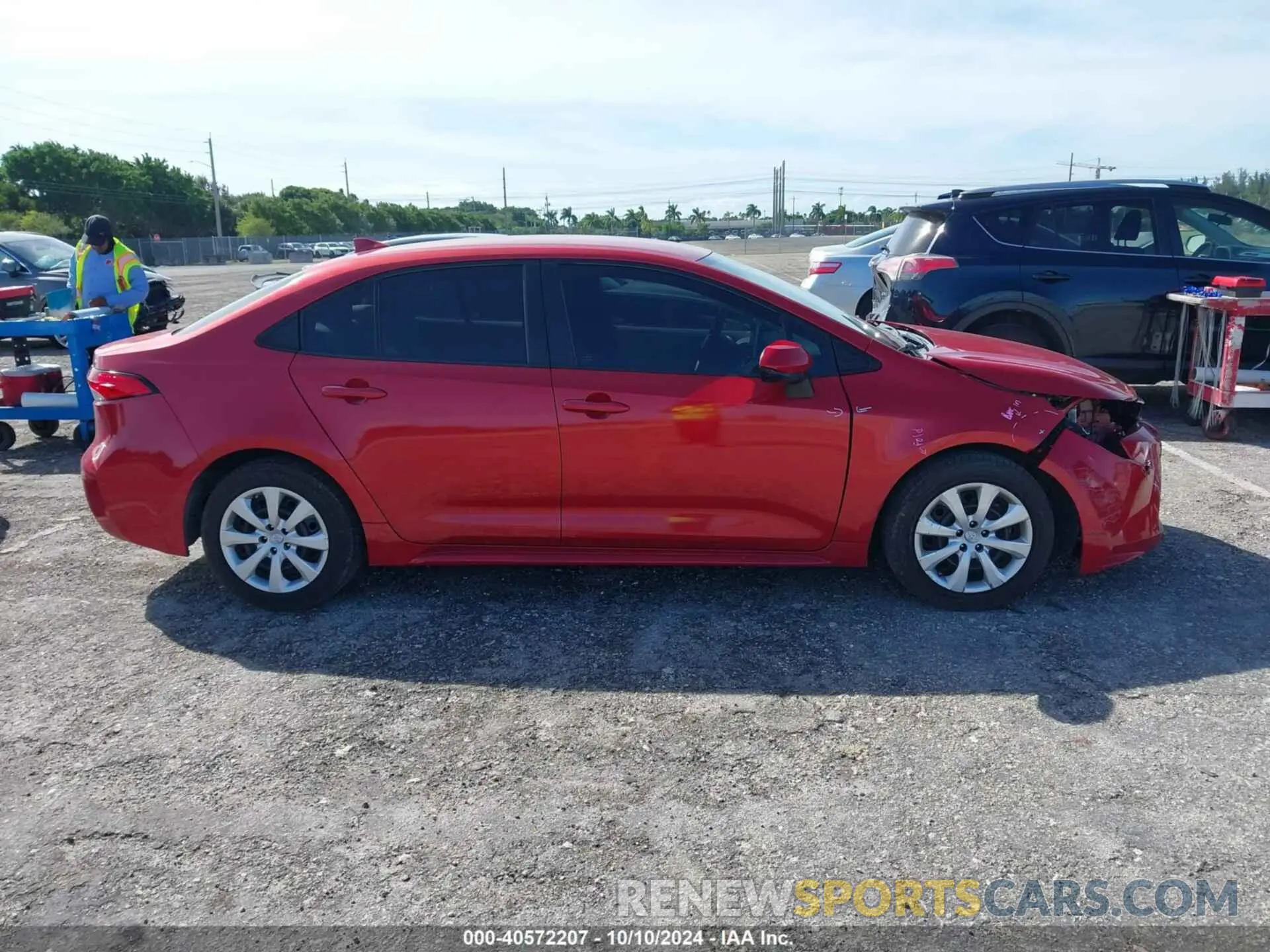 13 Photograph of a damaged car 5YFEPRAE8LP107310 TOYOTA COROLLA 2020