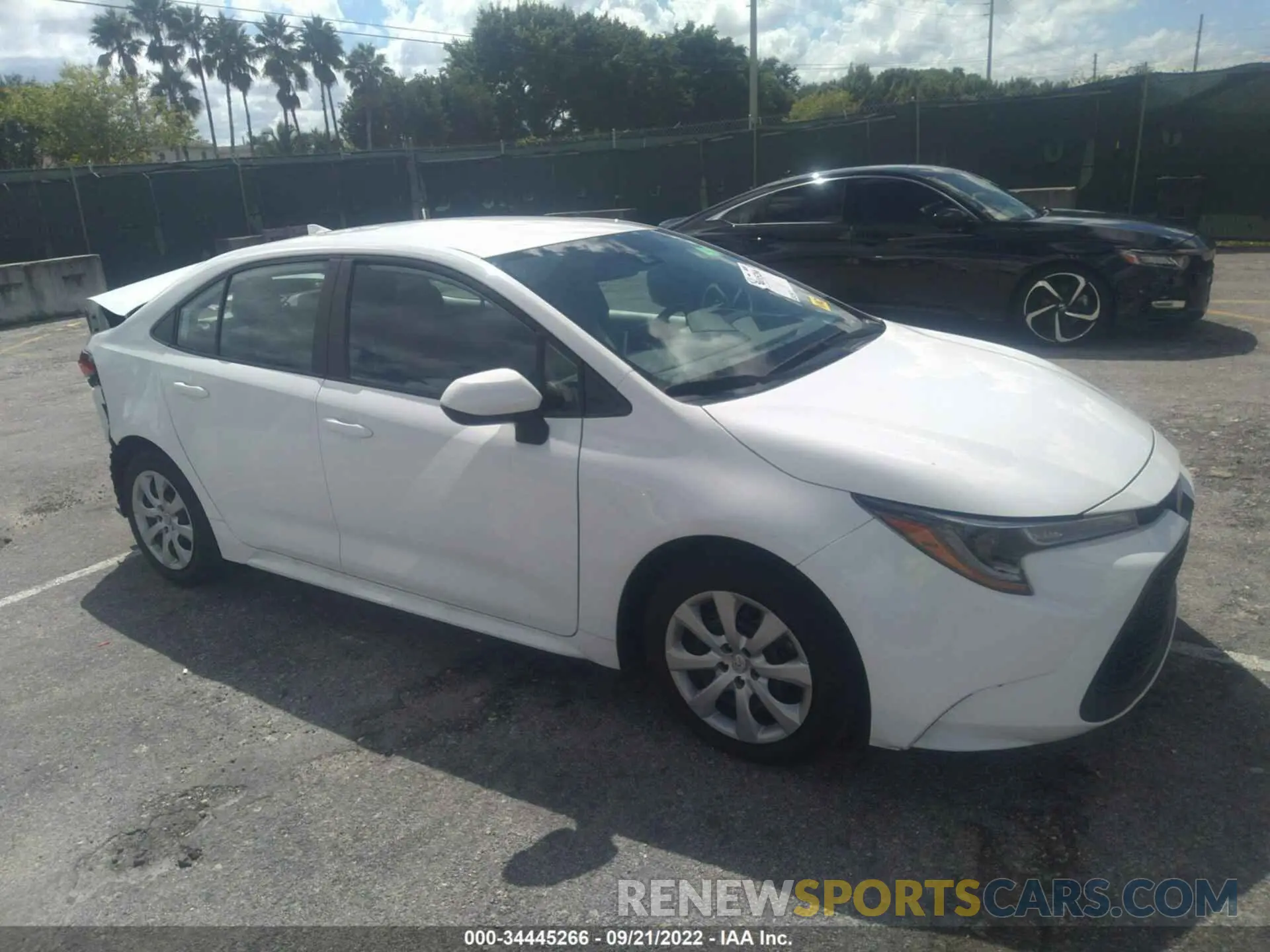 1 Photograph of a damaged car 5YFEPRAE8LP119358 TOYOTA COROLLA 2020